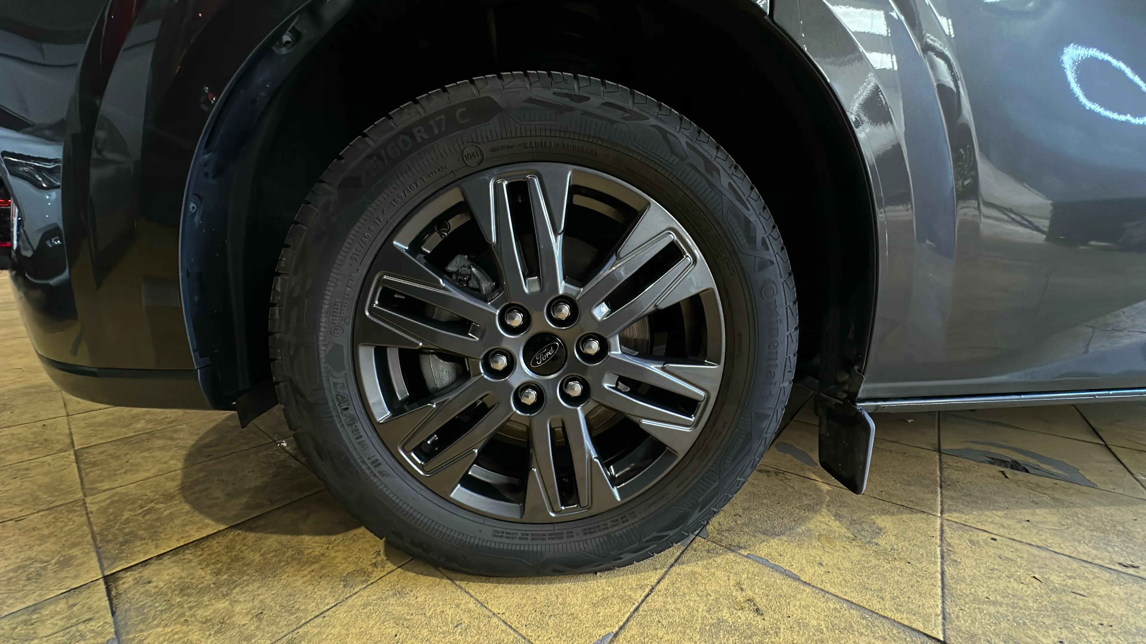 Ford Tourneo Custom 2.0 EcoBlue L1 Active - foto 27