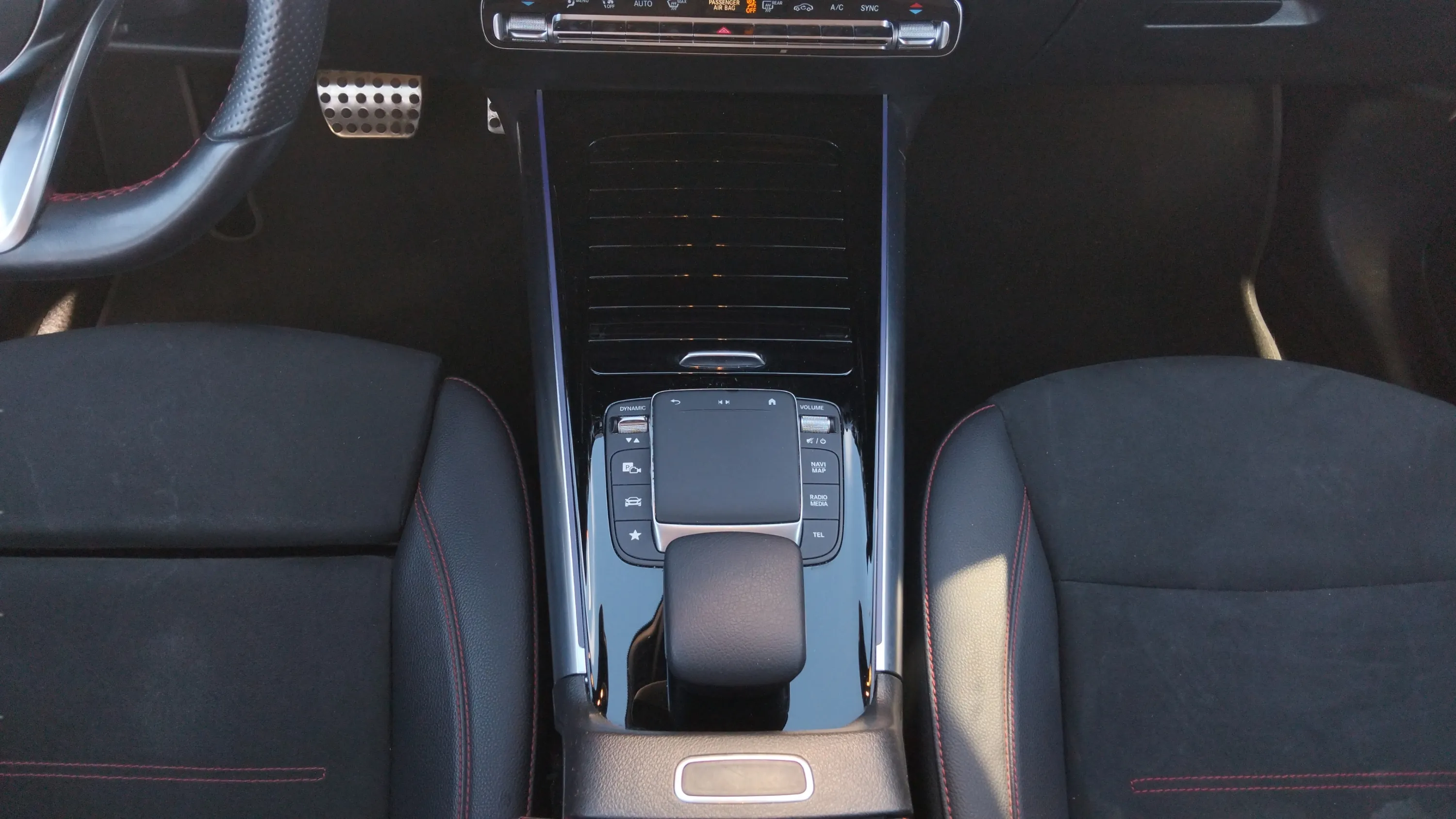 Mercedes-Benz GLA 200 - foto 20
