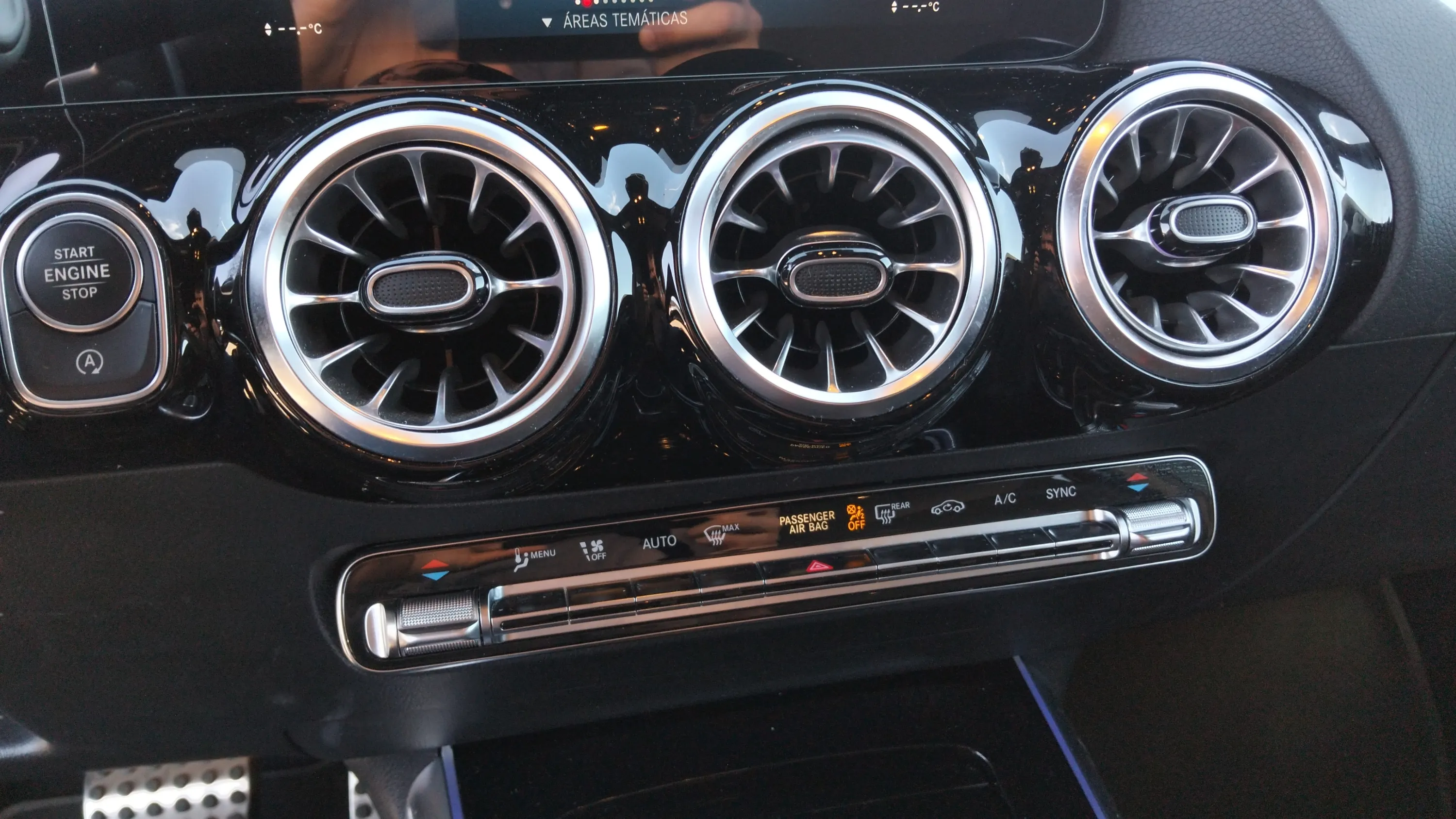 Mercedes-Benz GLA 200 - foto 21