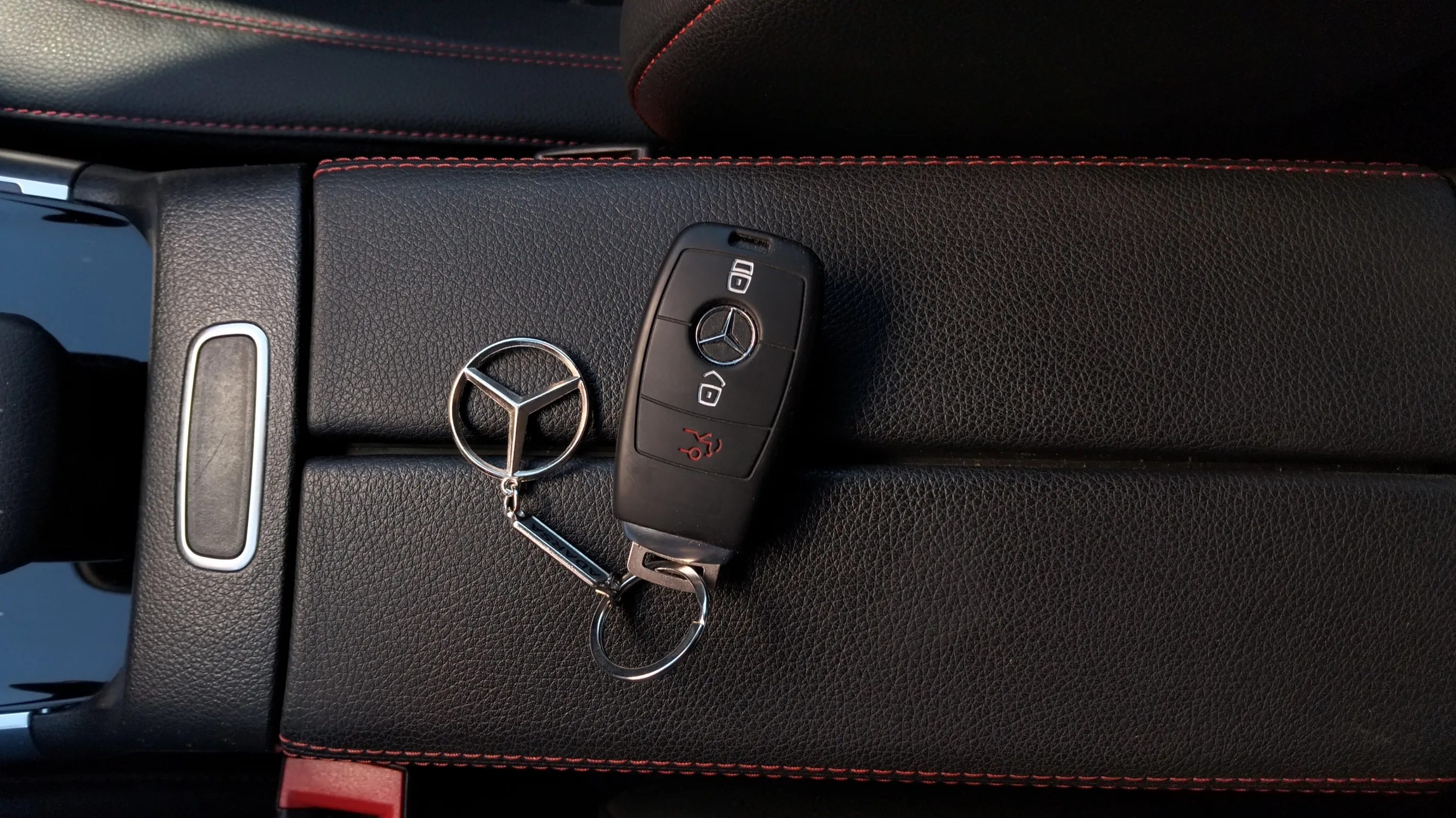 Mercedes-Benz GLA 200 - foto 28