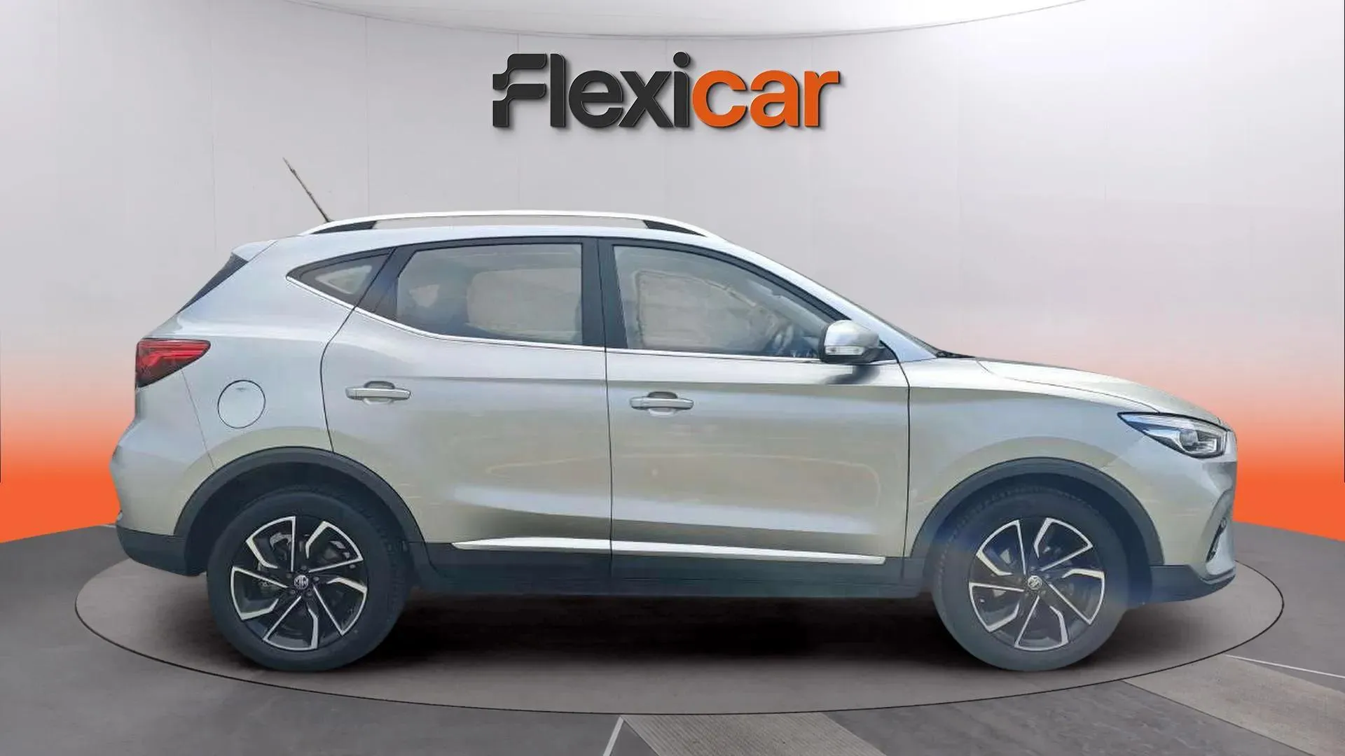 MG ZS 1.0T Luxury - foto 8