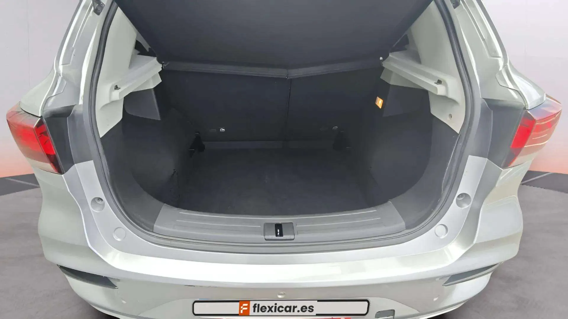 MG ZS 1.0T Luxury - foto 32
