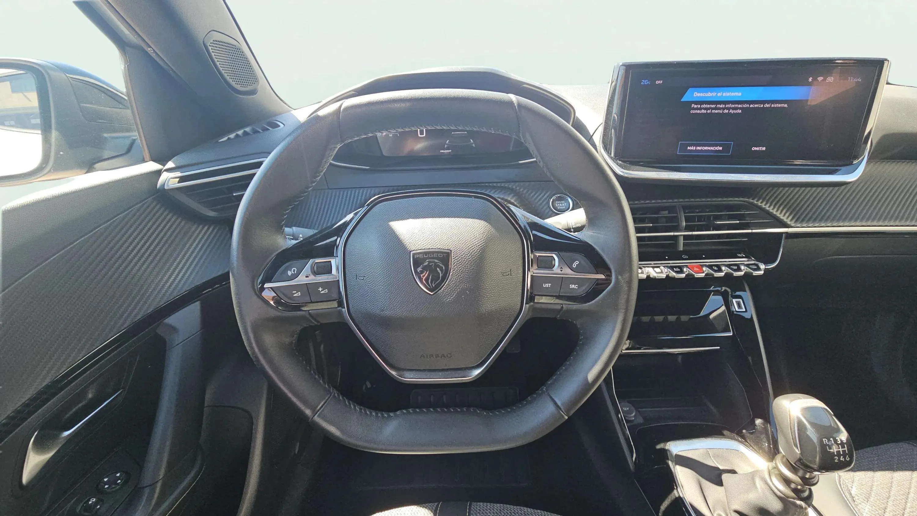 Peugeot 2008 Allure PureTech 100 - foto 11
