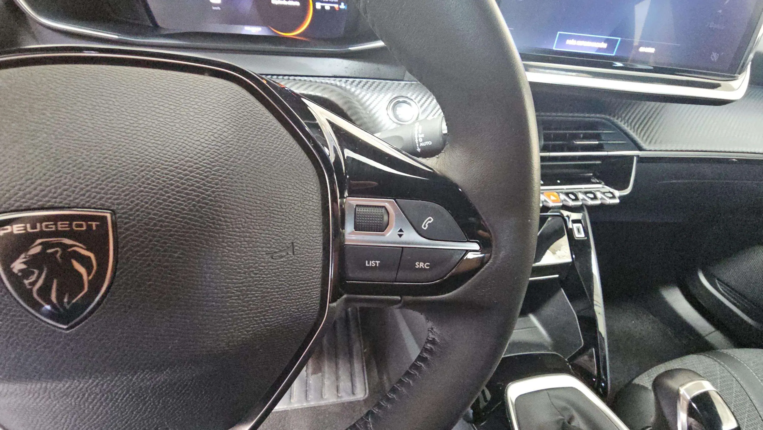 Peugeot 2008 Allure PureTech 100 - foto 14