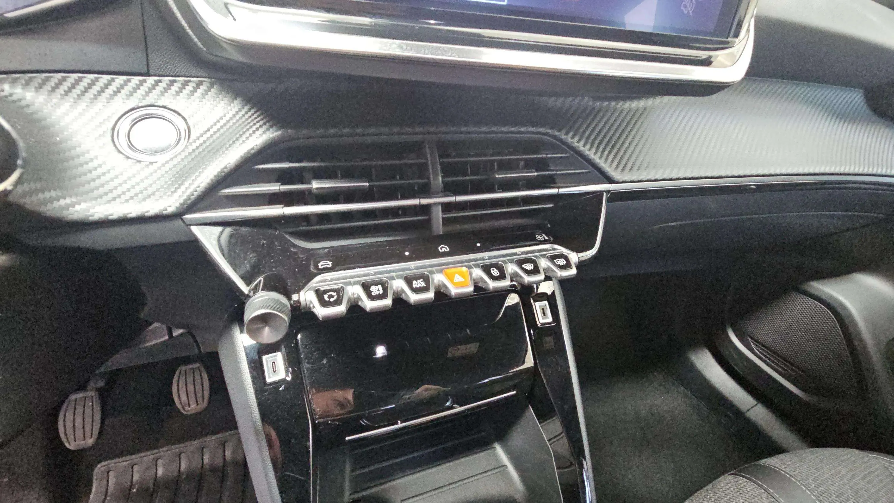 Peugeot 2008 Allure PureTech 100 - foto 15