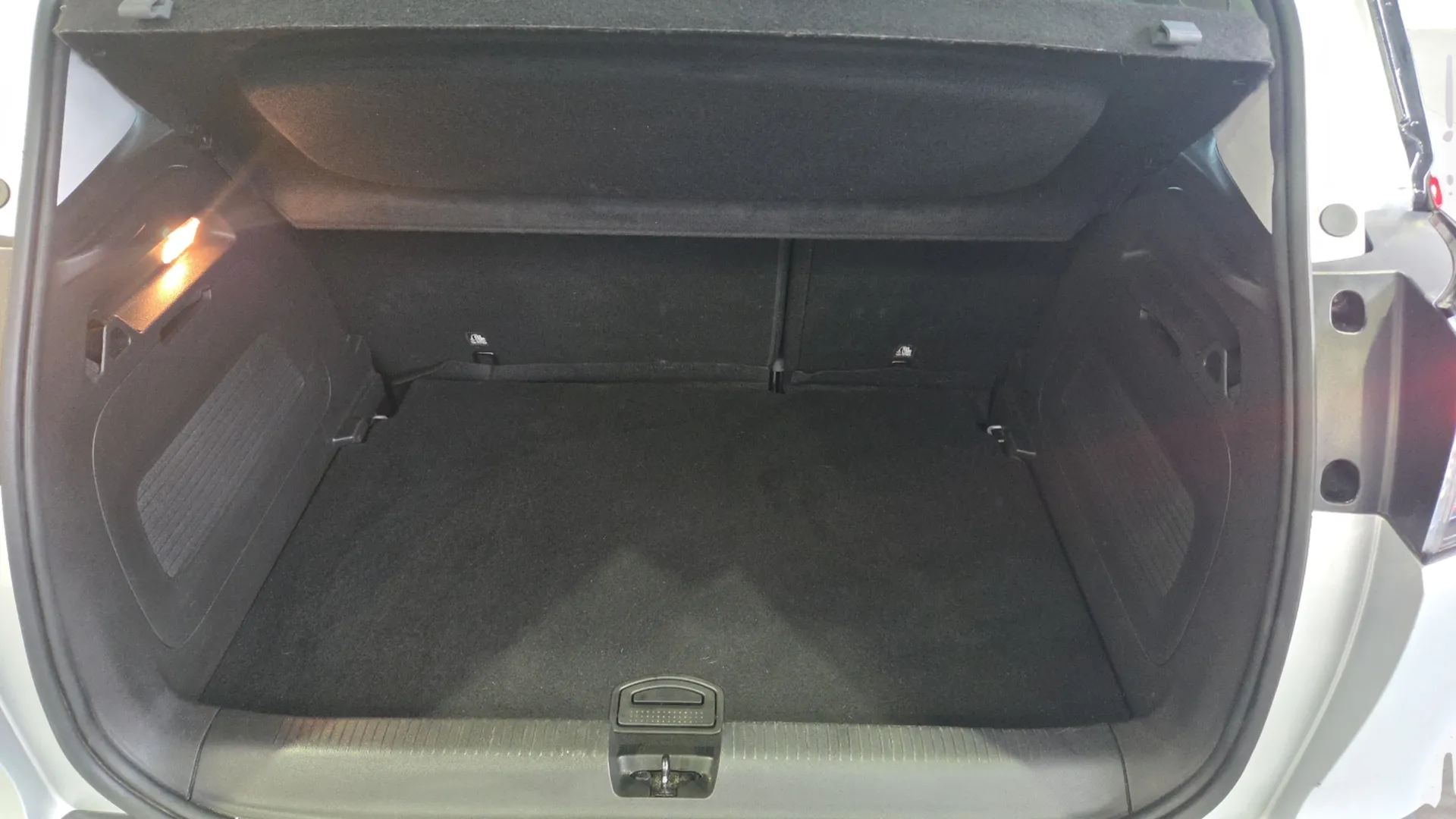 Opel Crossland 1.2 GS - foto 16