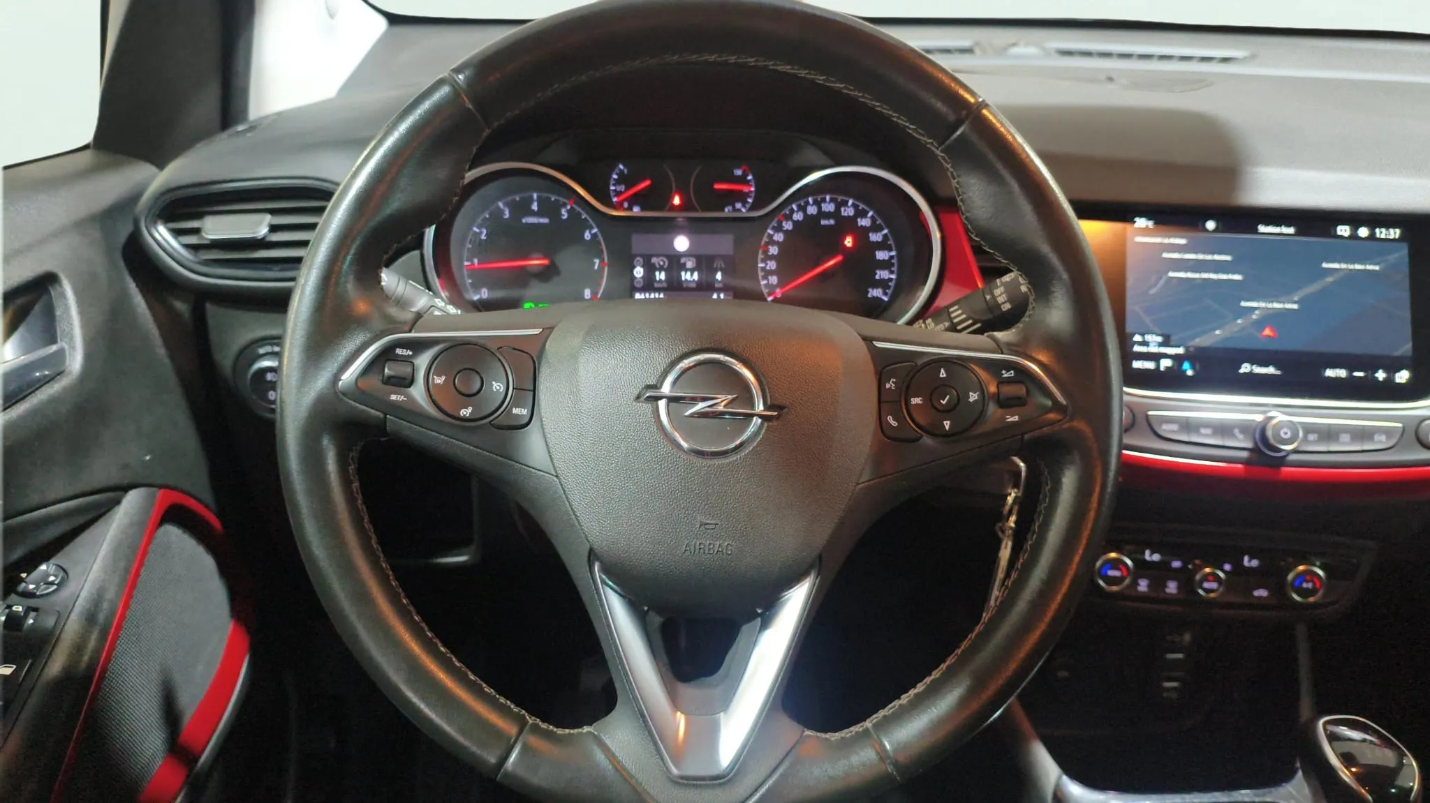 Opel Crossland 1.2 GS - foto 14