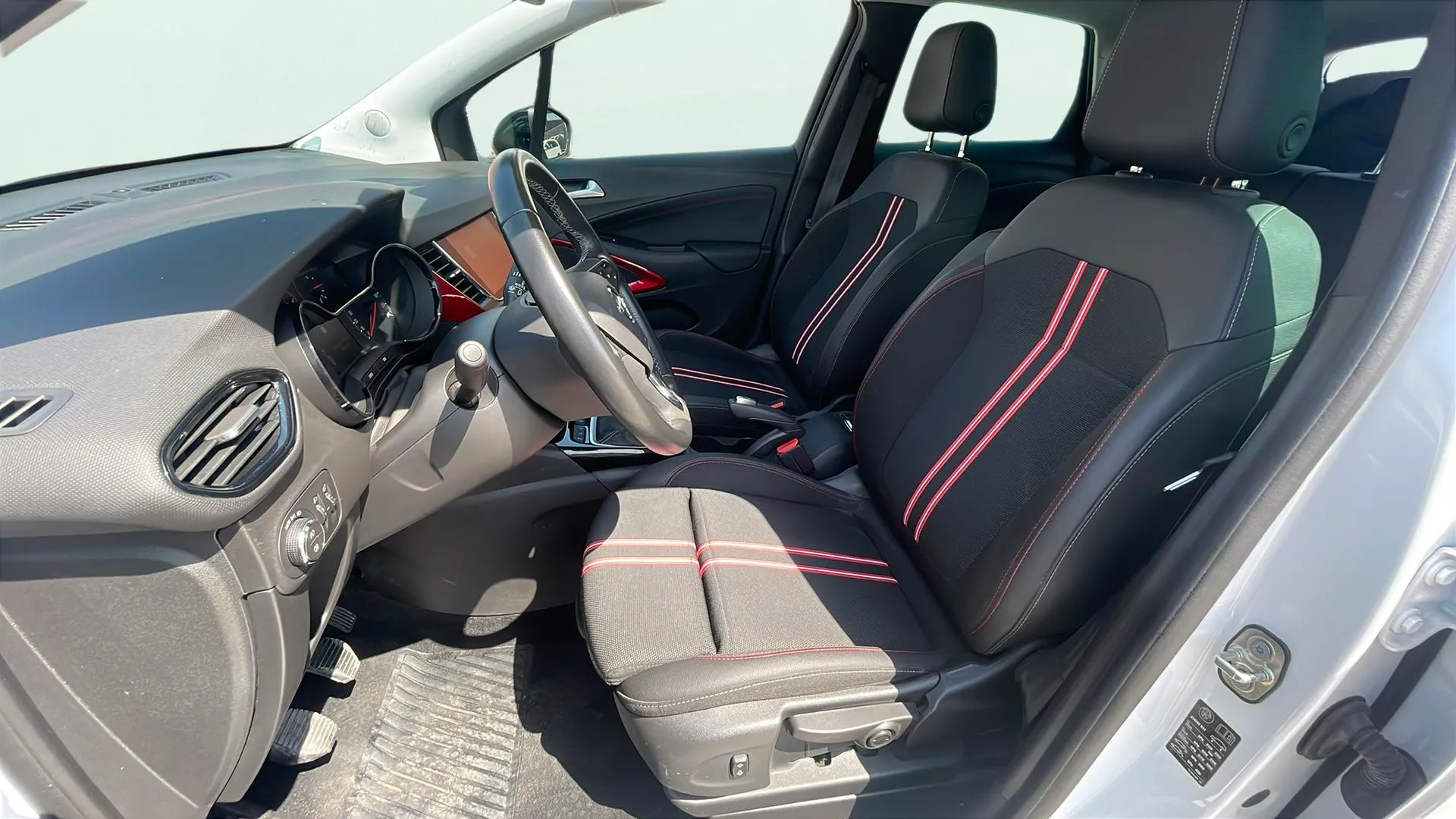 Opel Crossland 1.2 GS - foto 14