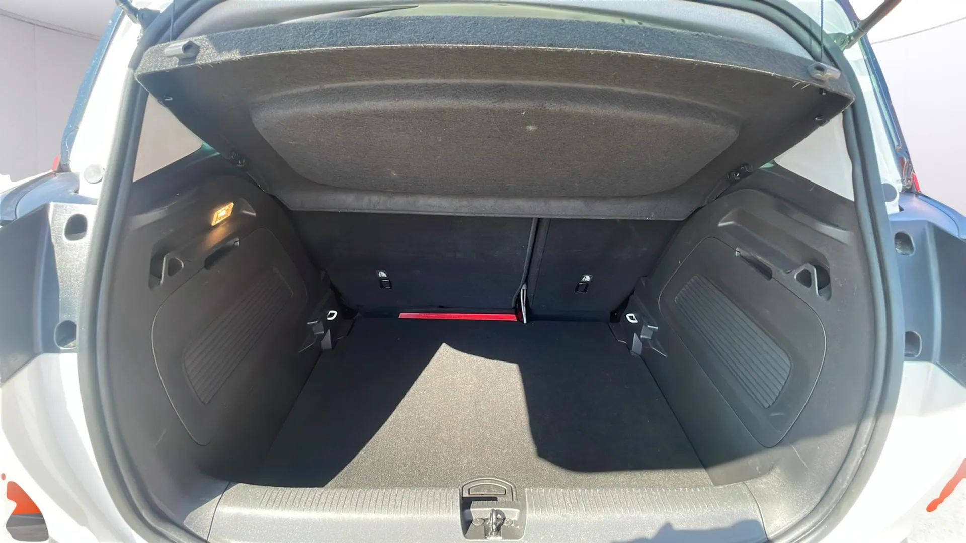 Opel Crossland 1.2 GS - foto 16