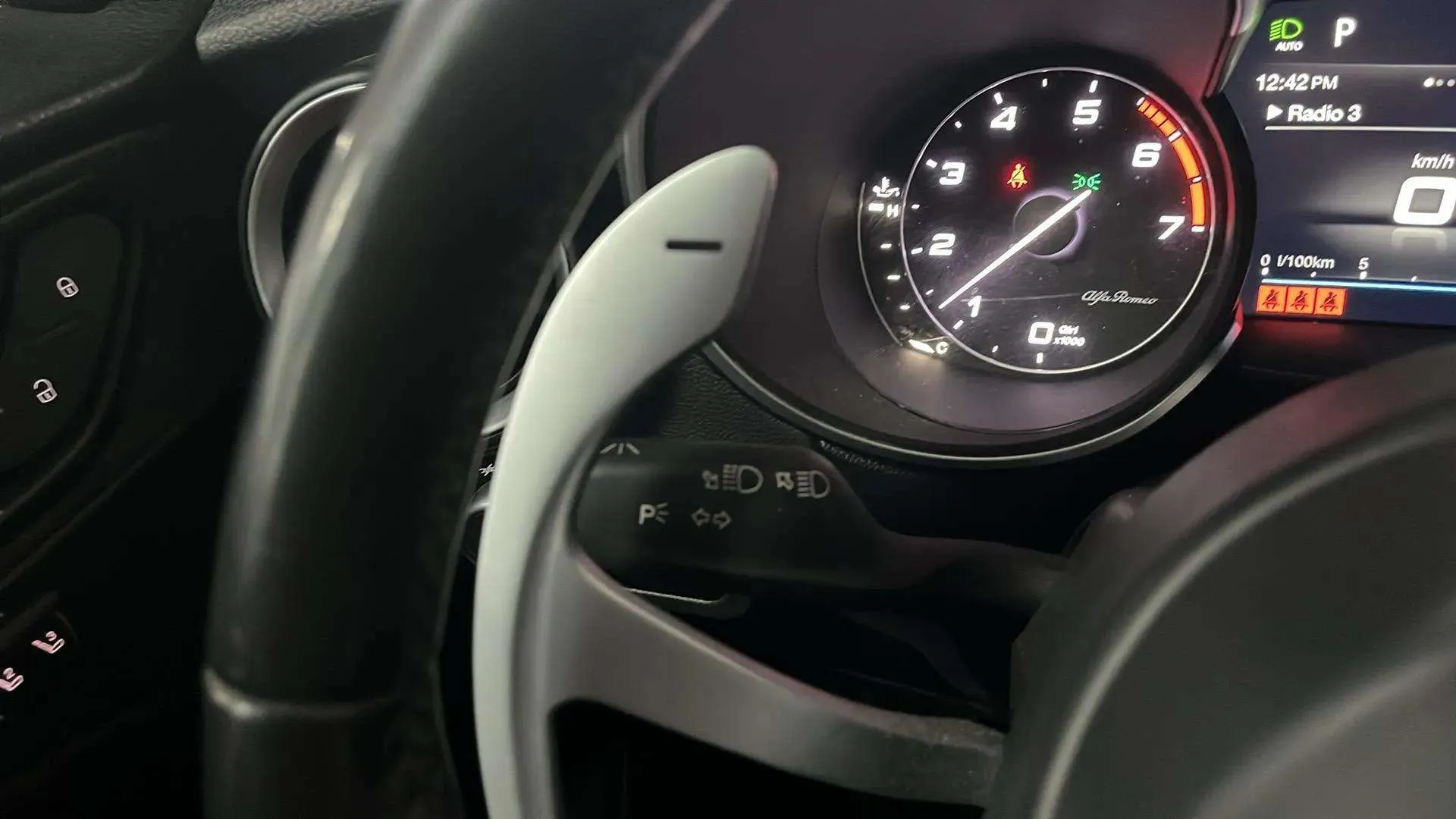 Alfa Romeo Stelvio 2.0 Gasolina First Edition ATX T4 - foto 15