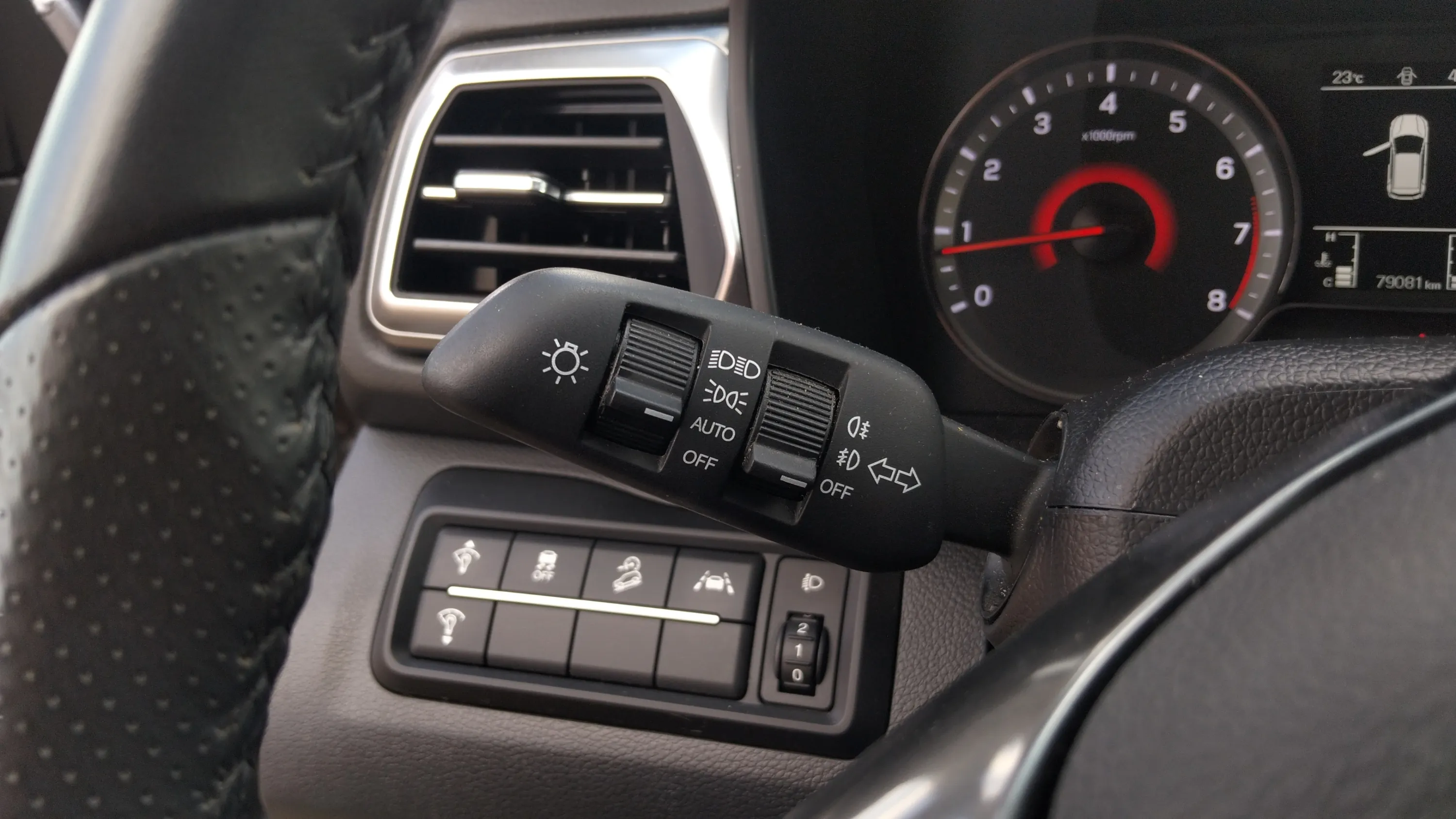 SsangYong Tivoli G15T Limited - foto 20