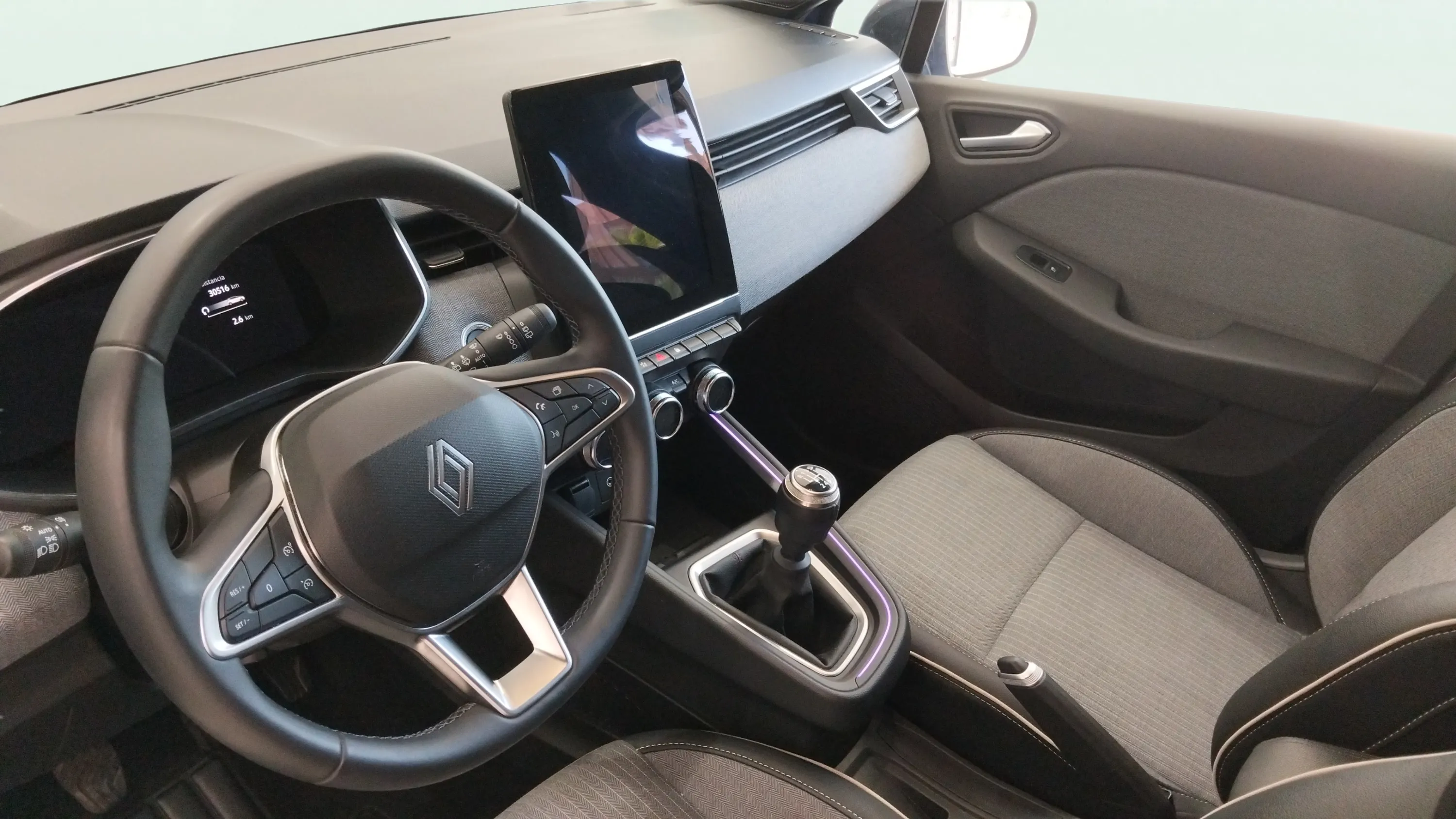 Renault Clio Techno TCe 90 - foto 7