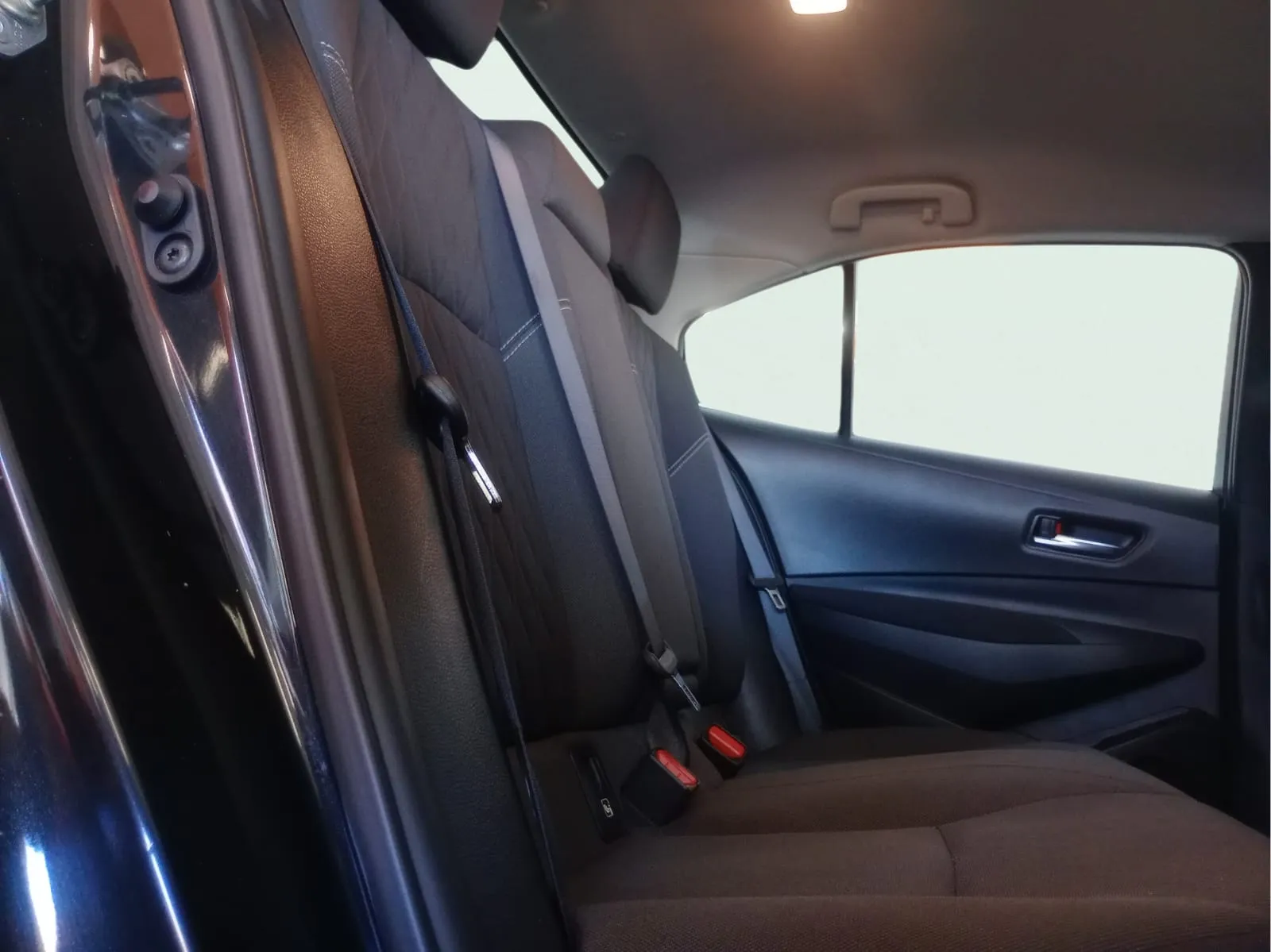 Toyota Corolla 140H Active Plus - foto 12