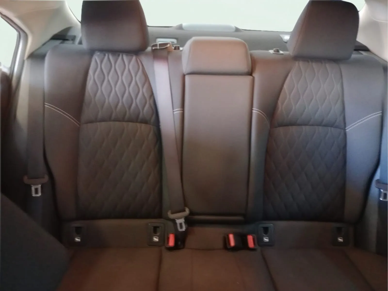 Toyota Corolla 140H Active Plus - foto 11