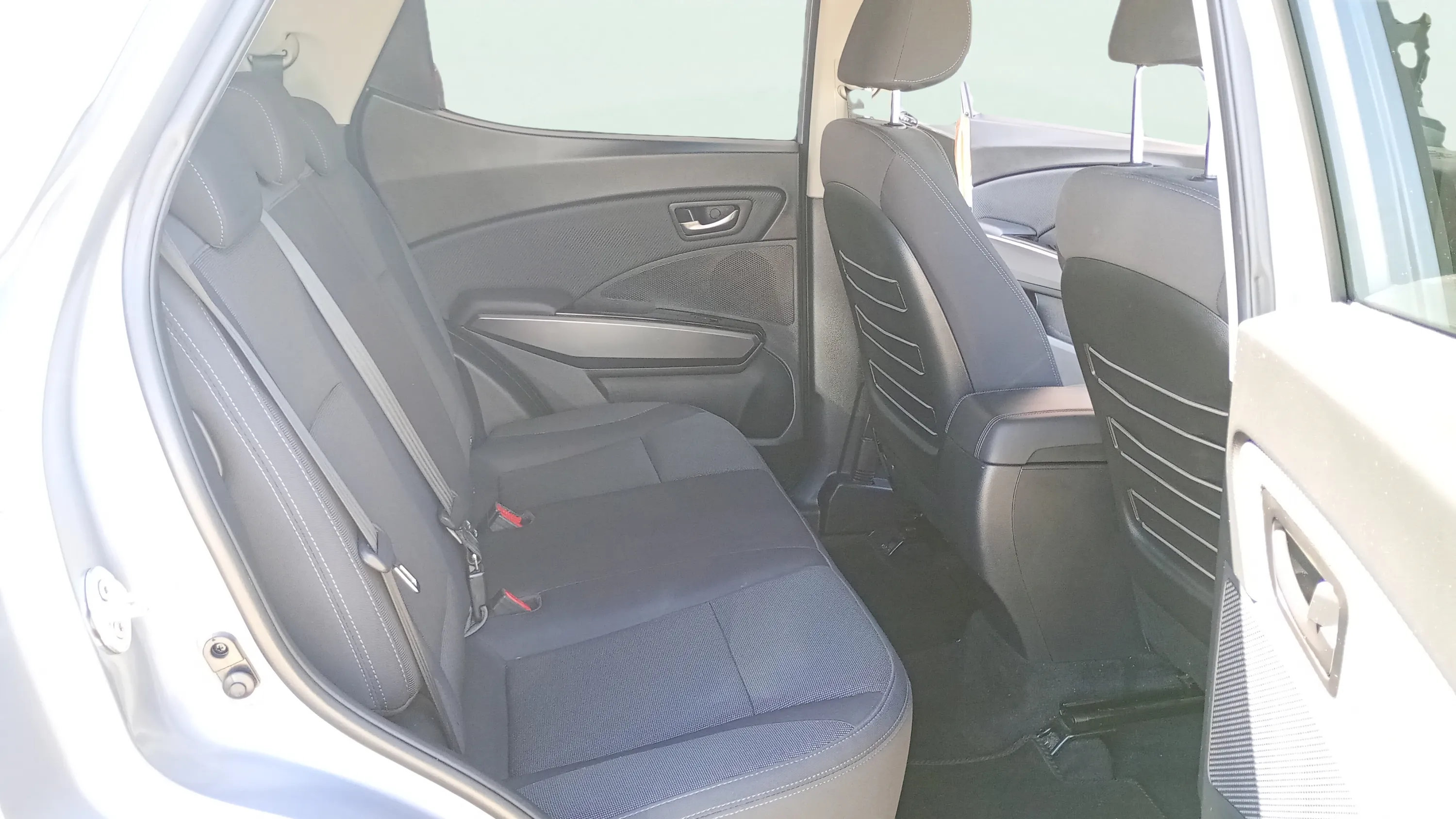 SsangYong Tivoli G15T LP Urban Plus - foto 26