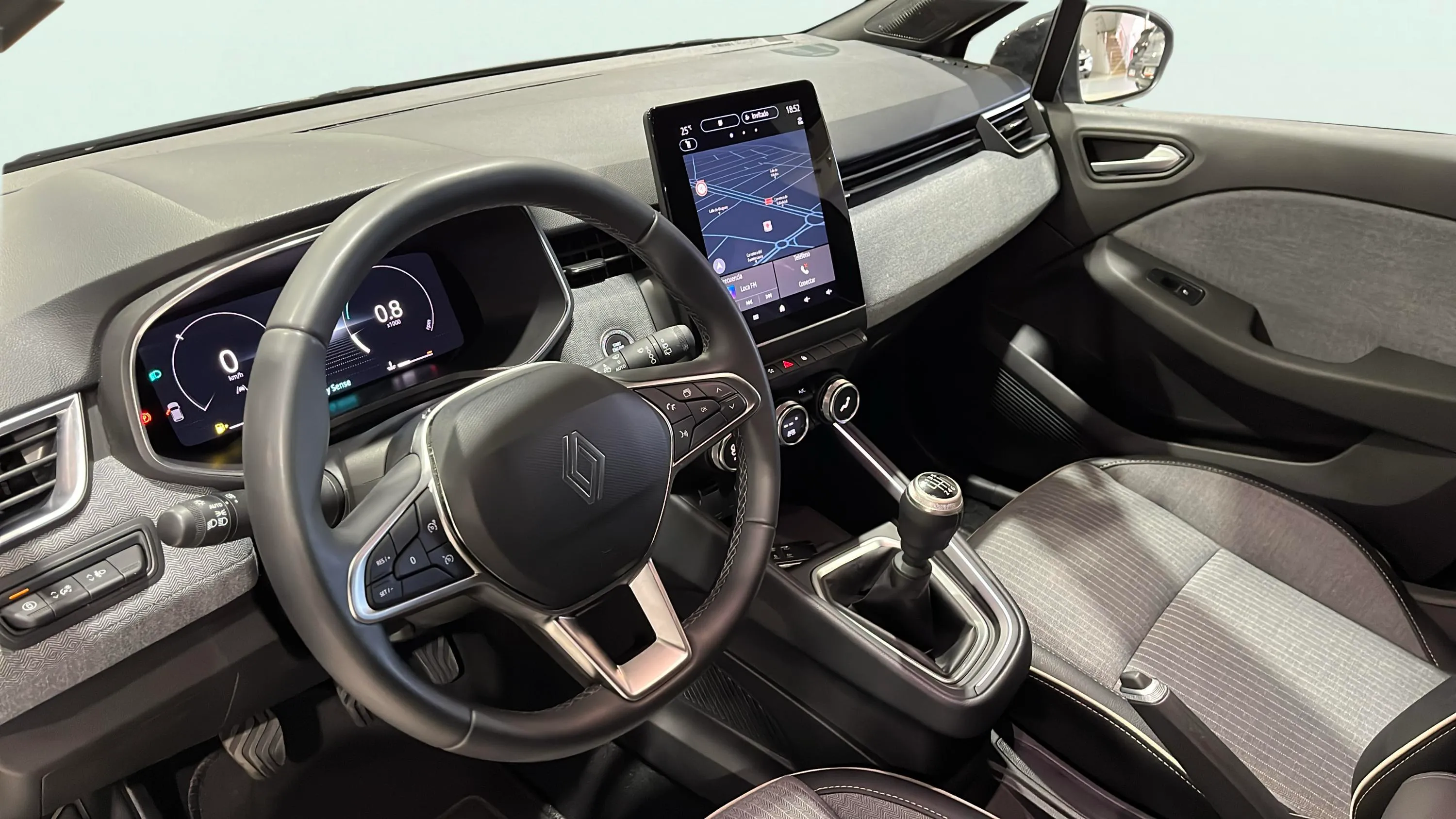 Renault Clio Techno TCe 90 - foto 10