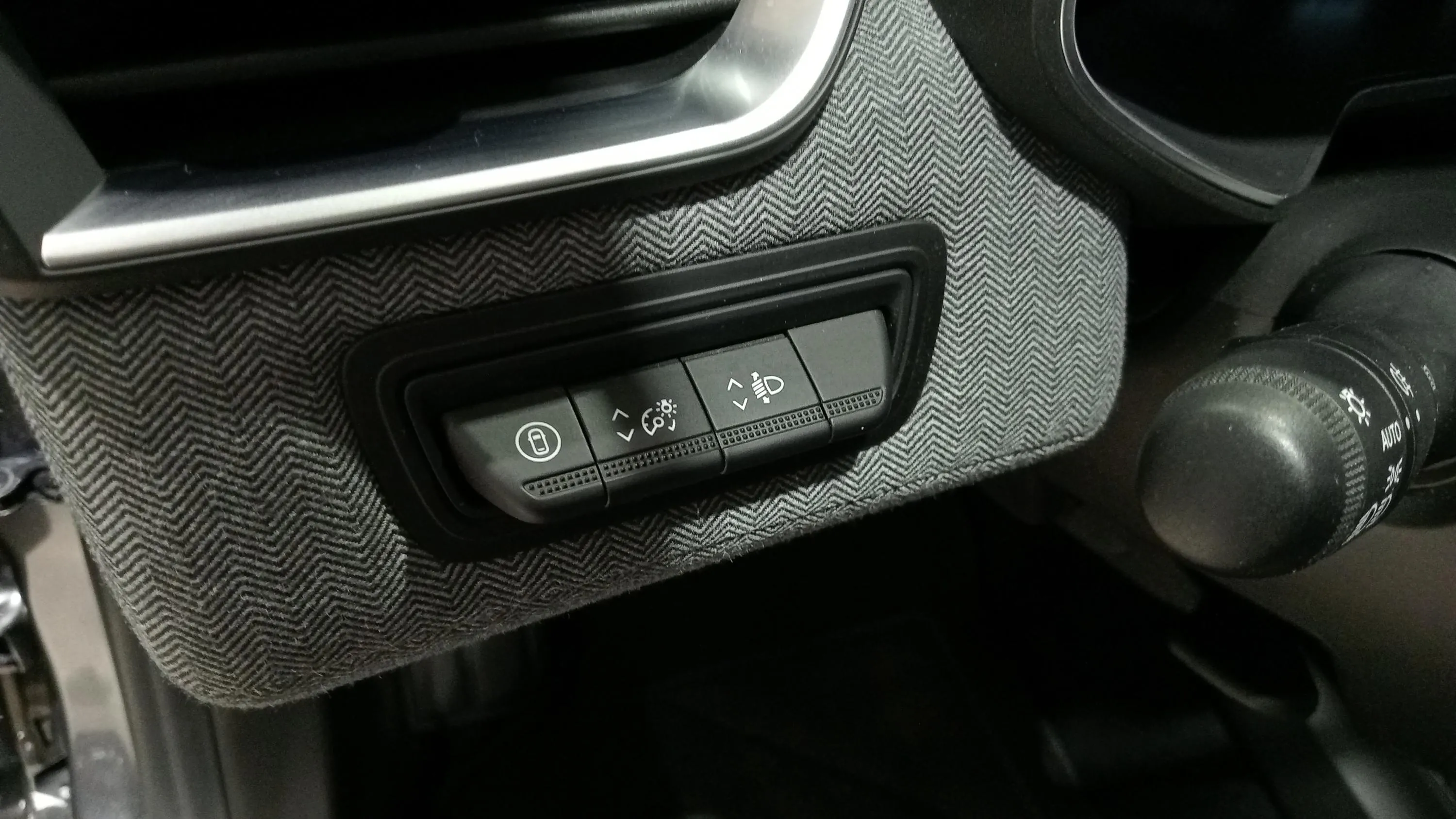 Renault Clio Techno TCe 90 - foto 15
