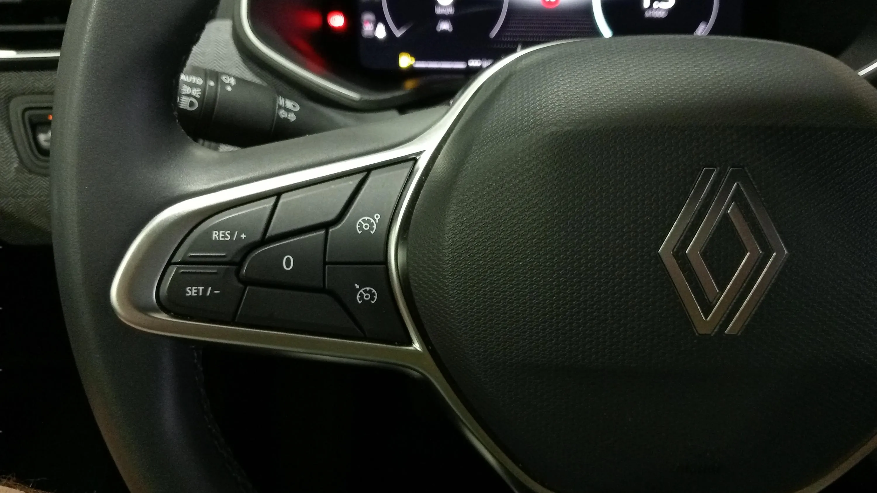 Renault Clio Techno TCe 90 - foto 16