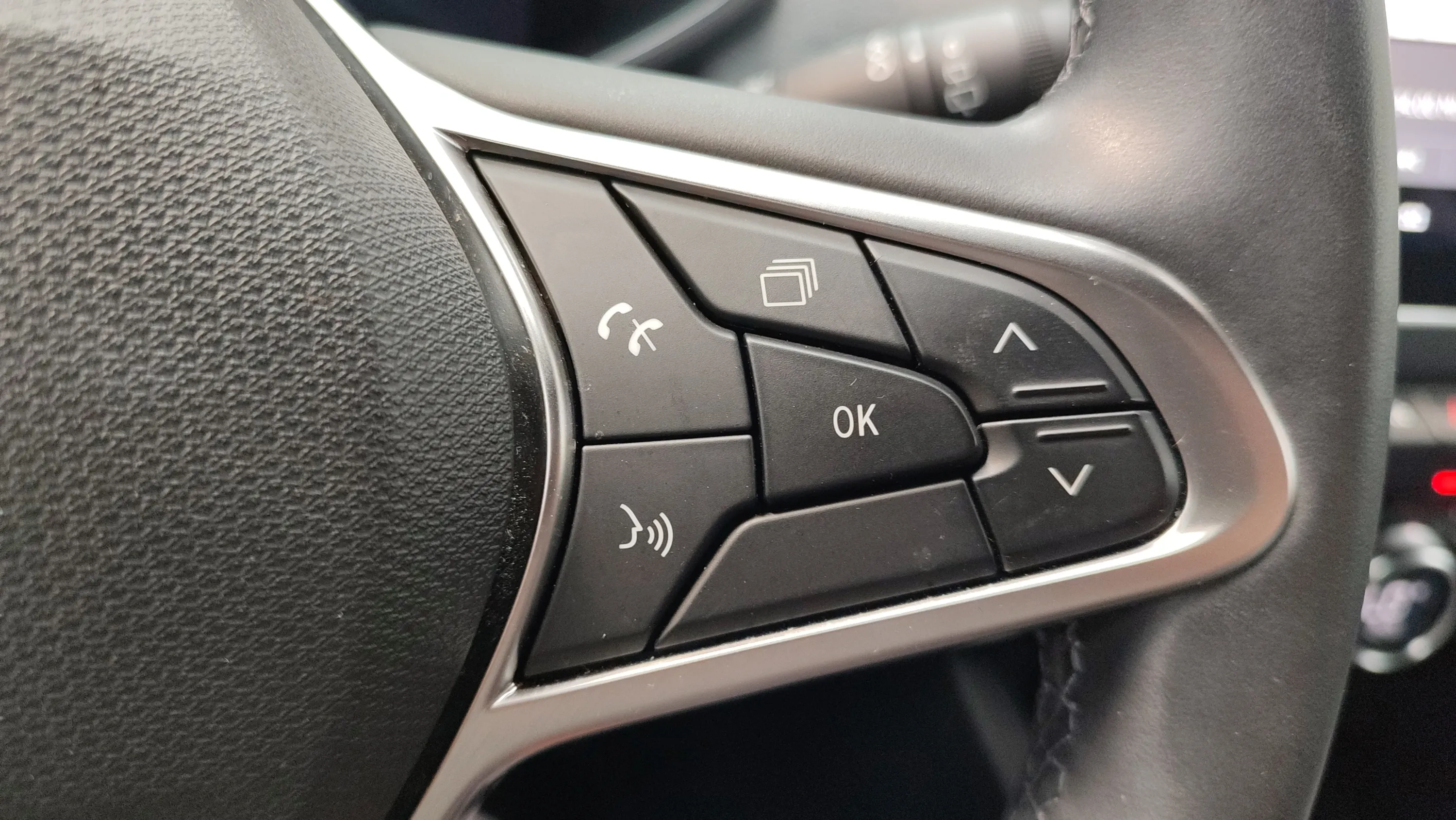 Renault Clio Techno TCe 90 - foto 15