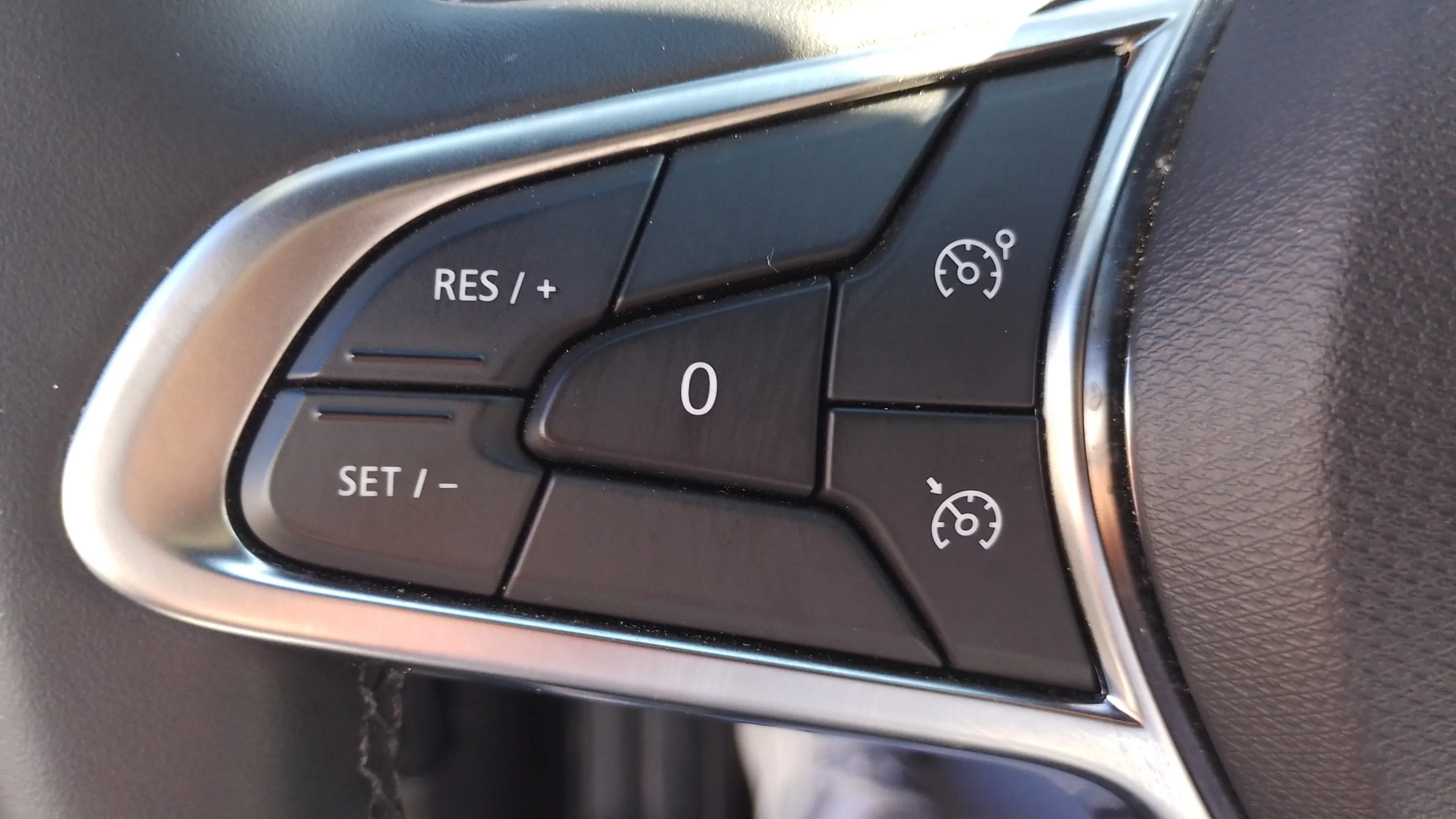 Renault Clio Techno TCe 90 - foto 16