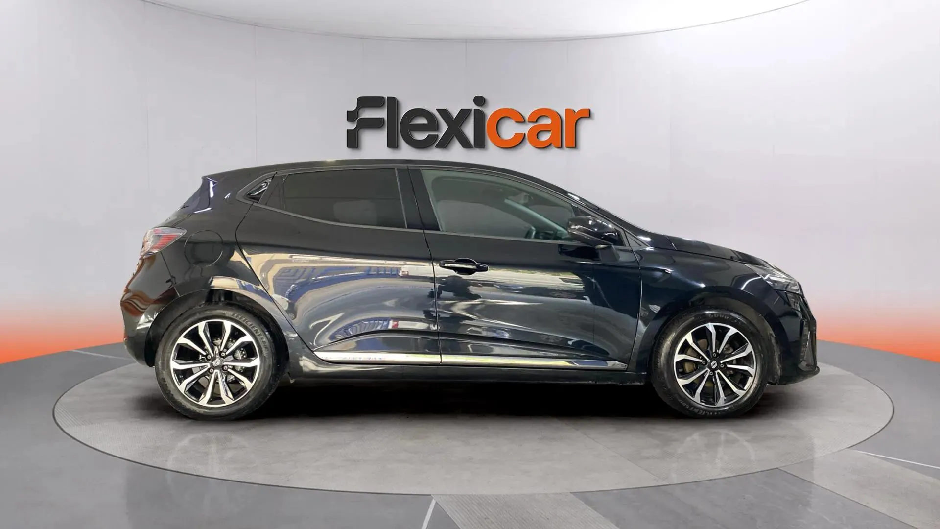 Renault Clio Techno TCe 90 - foto 8