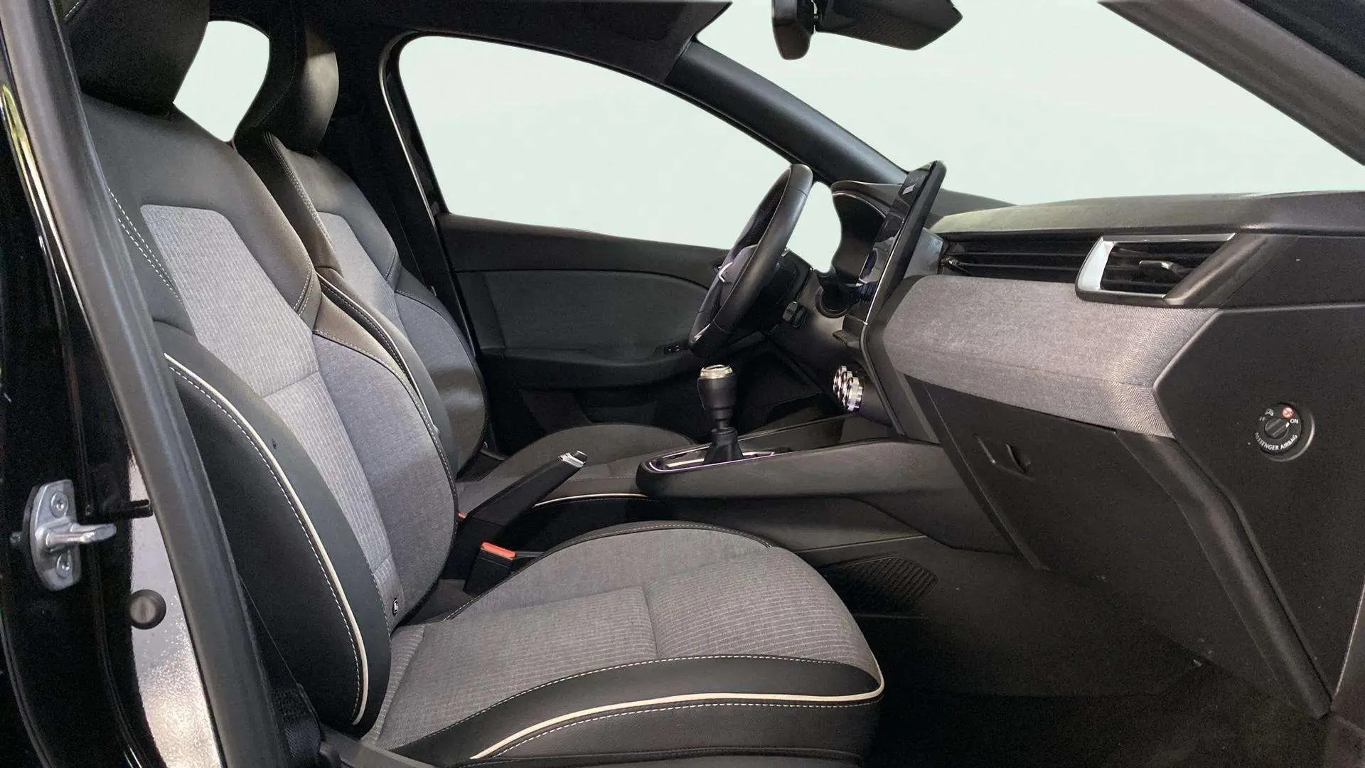 Renault Clio Techno TCe 90 - foto 12