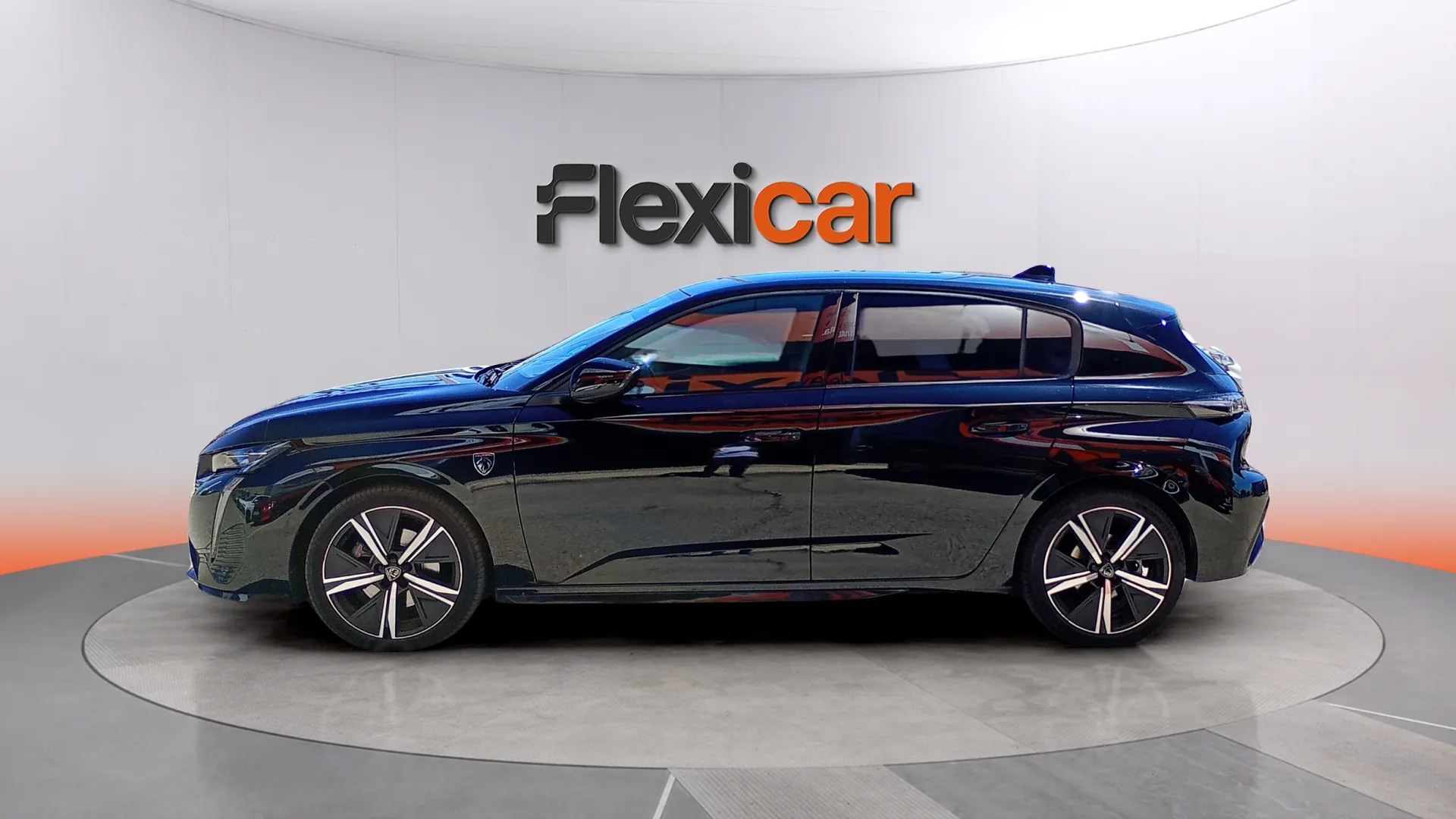Peugeot 308 GT BlueHDi 130 EAT8 - foto 4