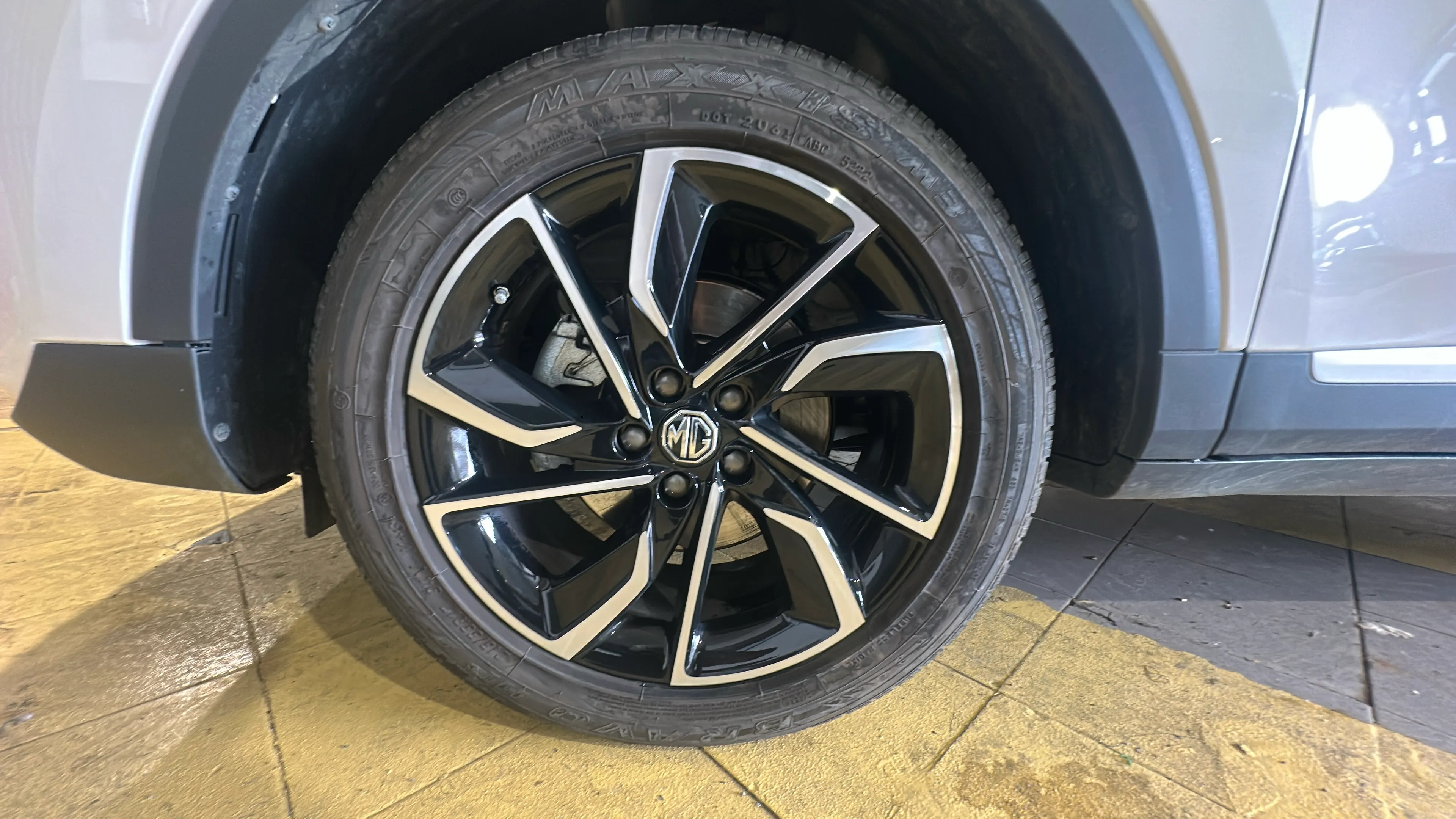 MG ZS 1.5 Luxury - foto 24