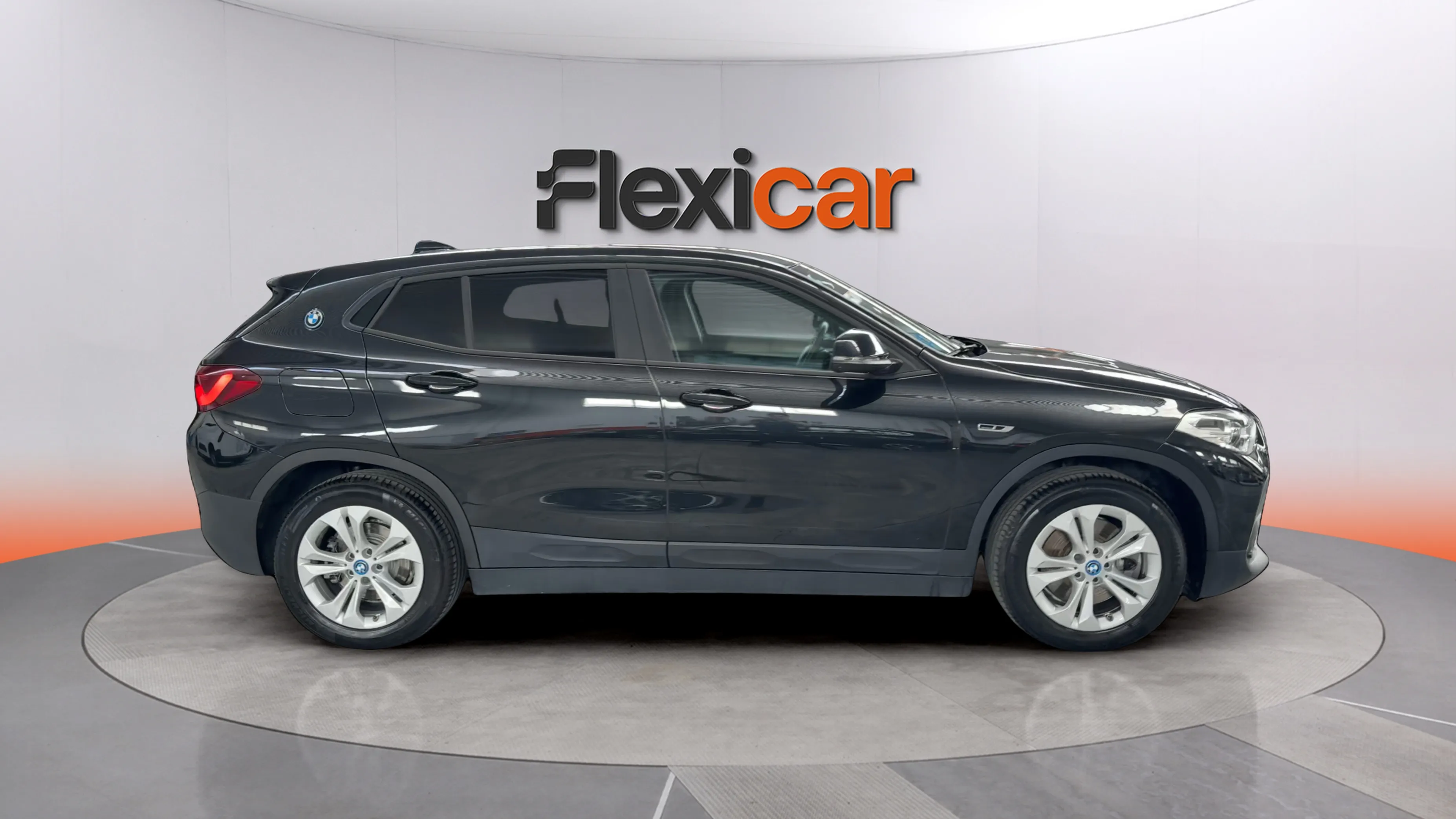 BMW X2 xDrive25e - foto 8