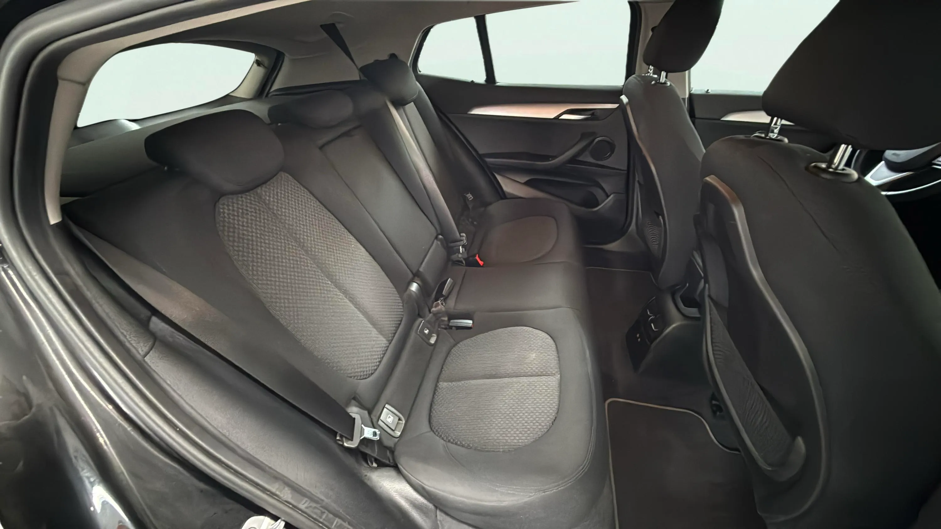 BMW X2 xDrive25e - foto 17