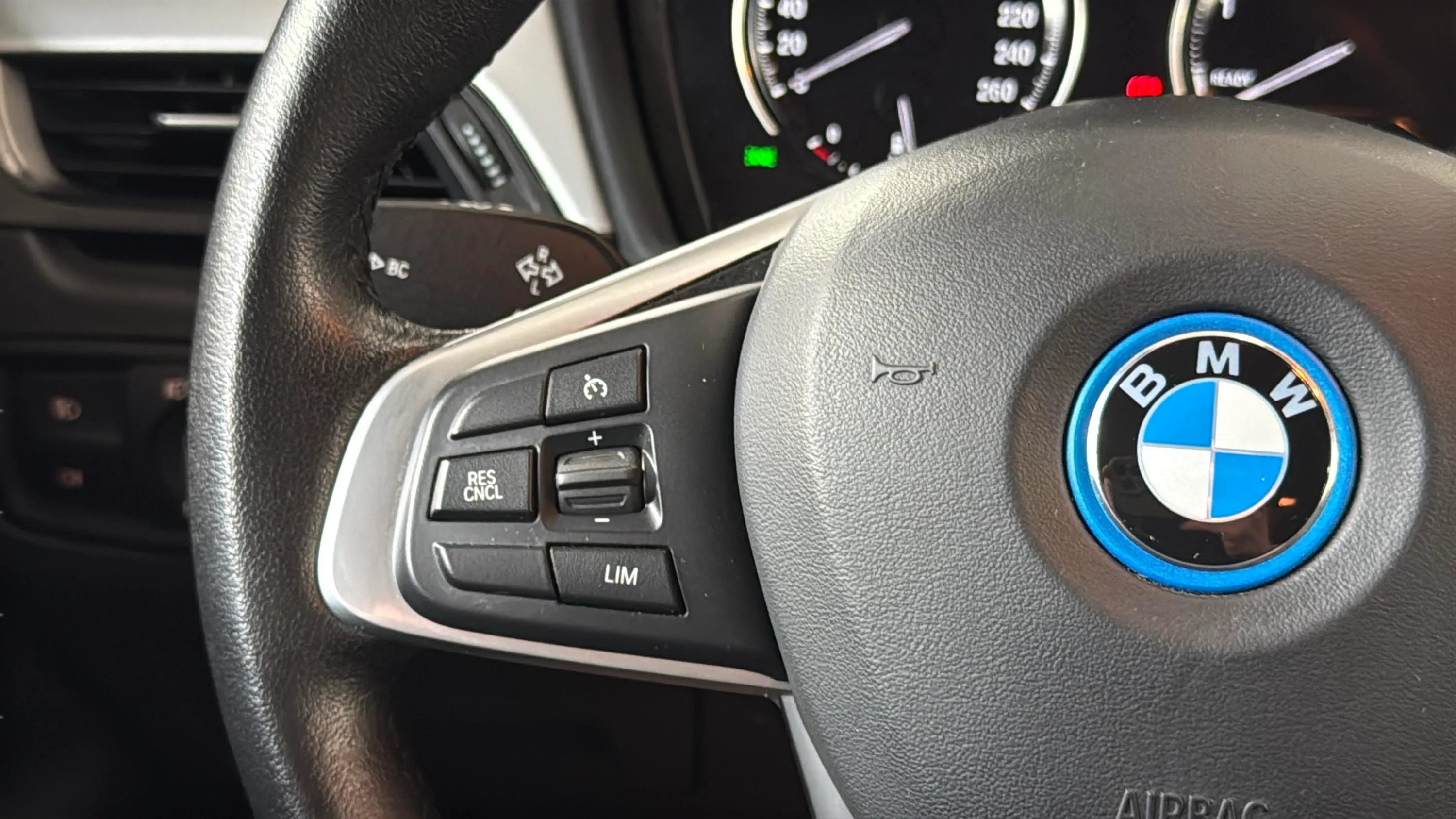 BMW X2 xDrive25e - foto 18