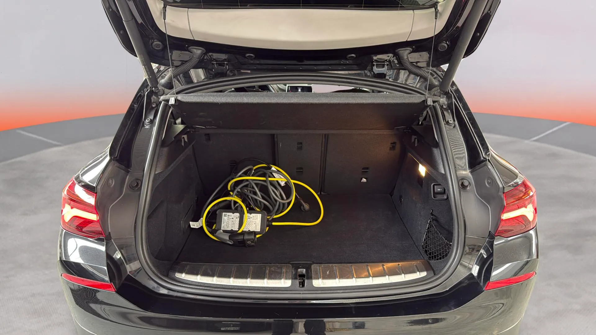 BMW X2 xDrive25e - foto 9