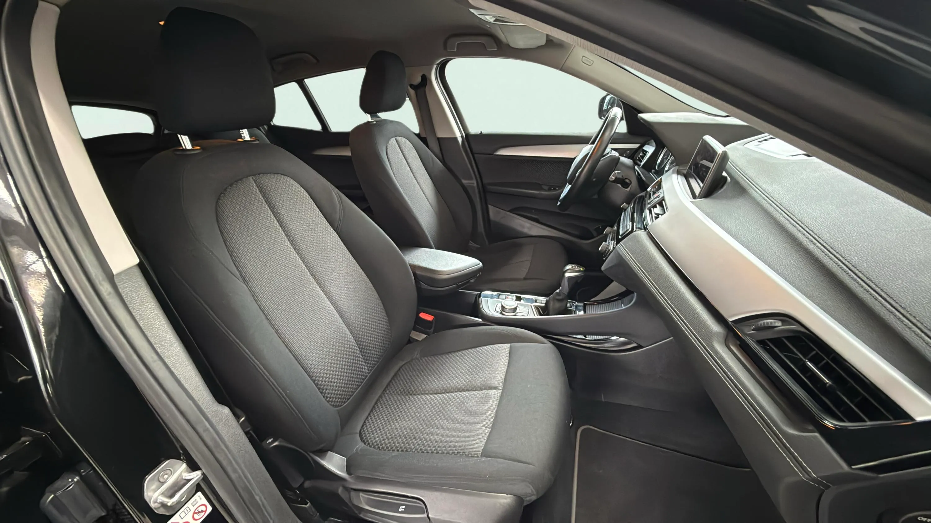 BMW X2 xDrive25e - foto 16