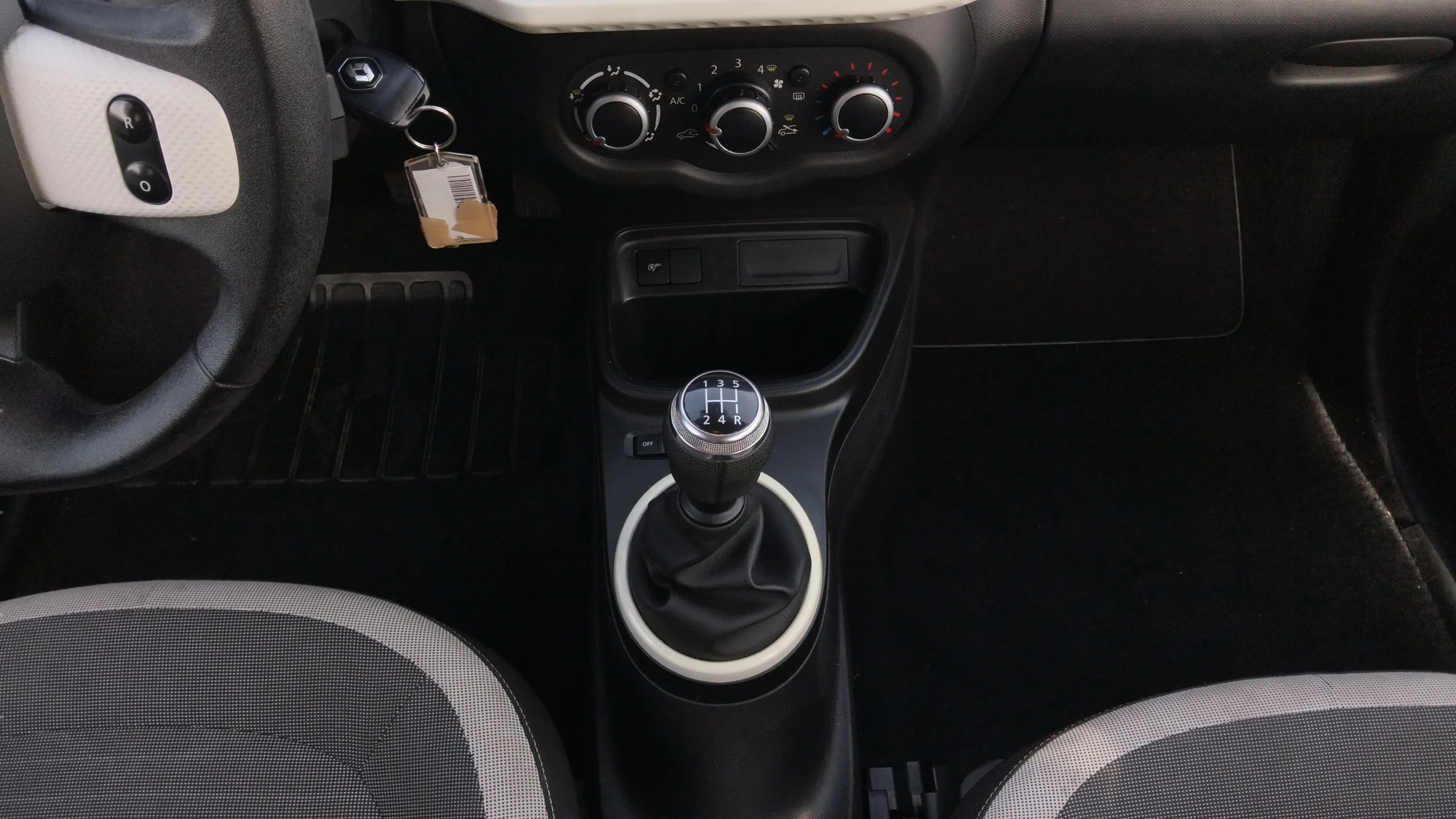 Renault Twingo Zen TCe 2020 - foto 16