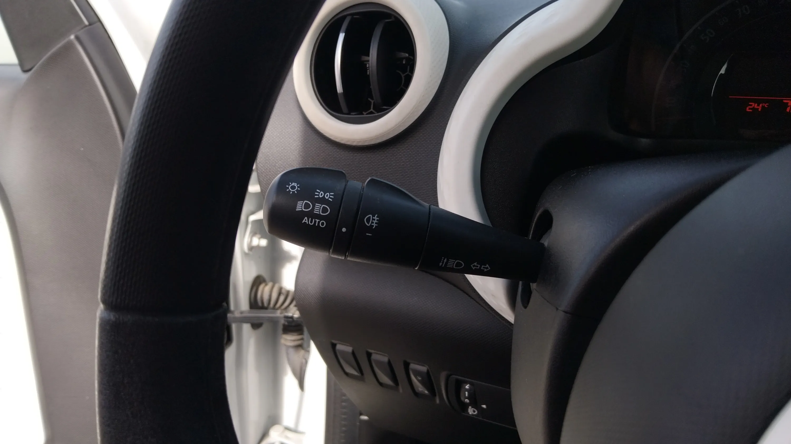 Renault Twingo Zen TCe 2020 - foto 20