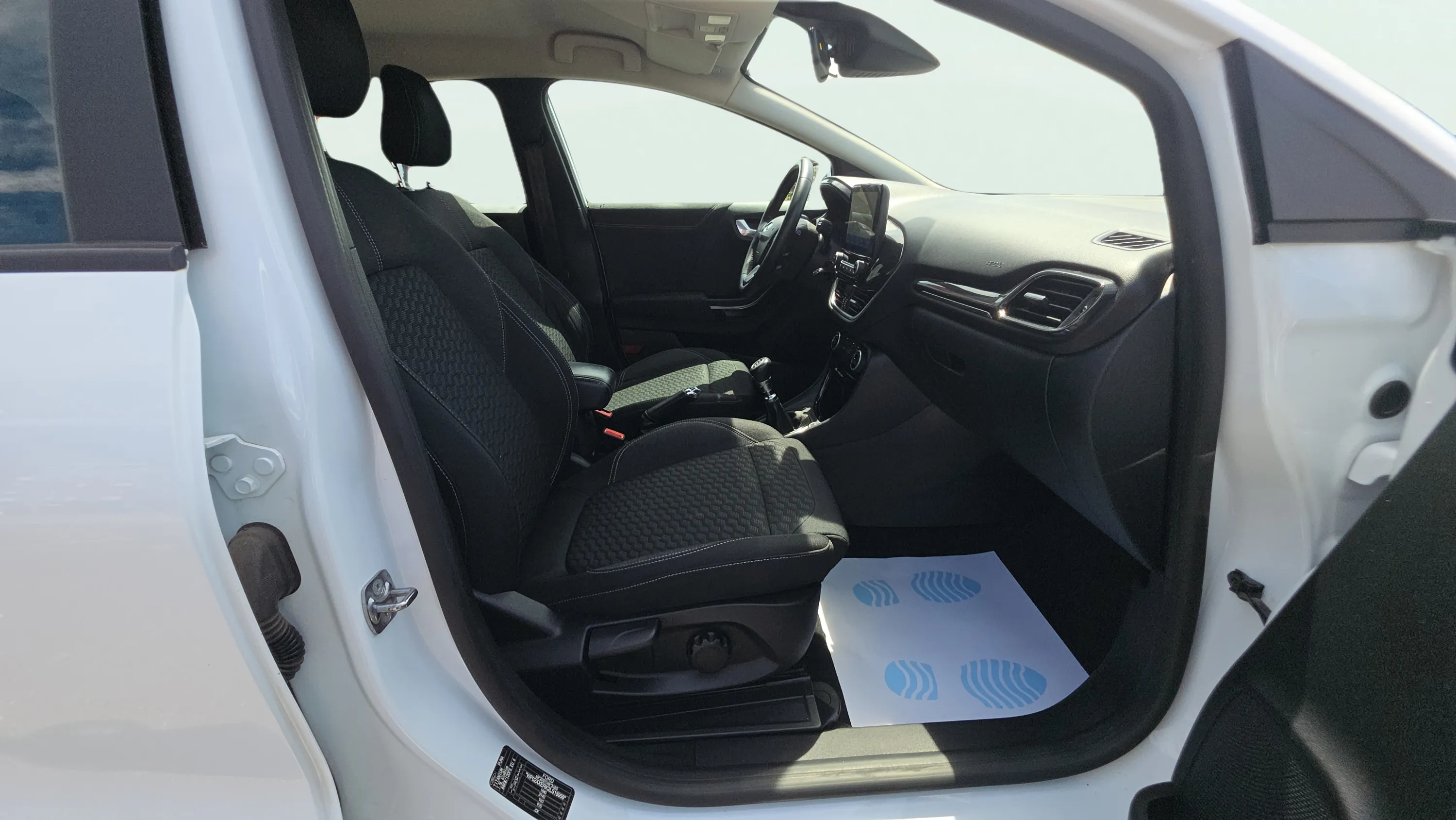 Ford Puma 1.5 EcoBlue Titanium Design - foto 15