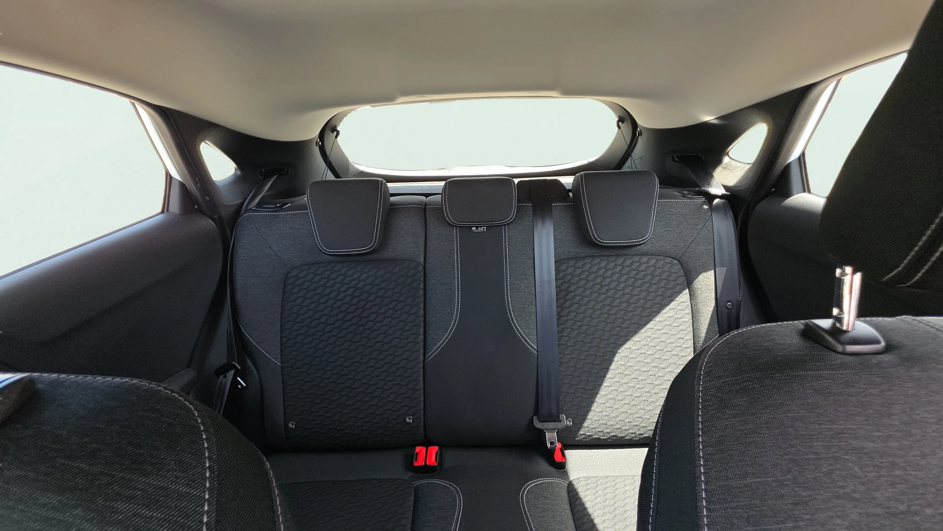 Ford Puma 1.5 EcoBlue Titanium Design - foto 17
