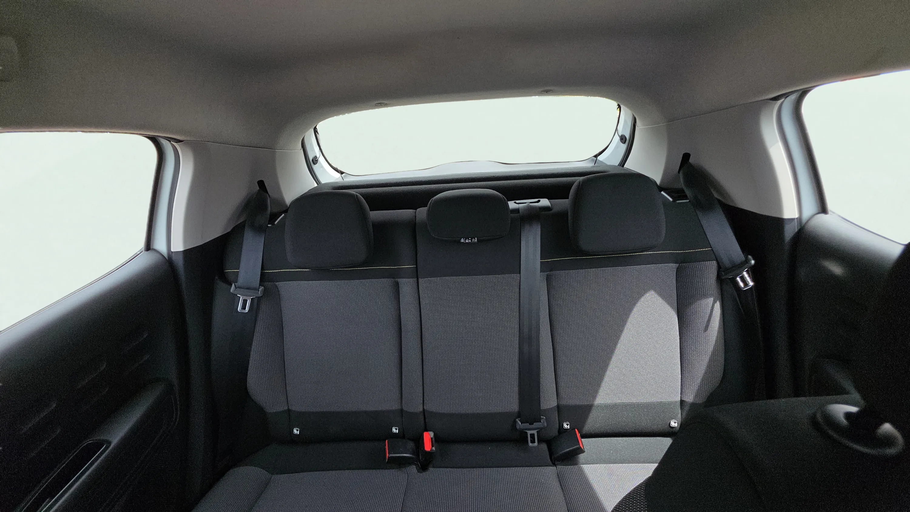 Citroën C3 BlueHDi Feel - foto 17