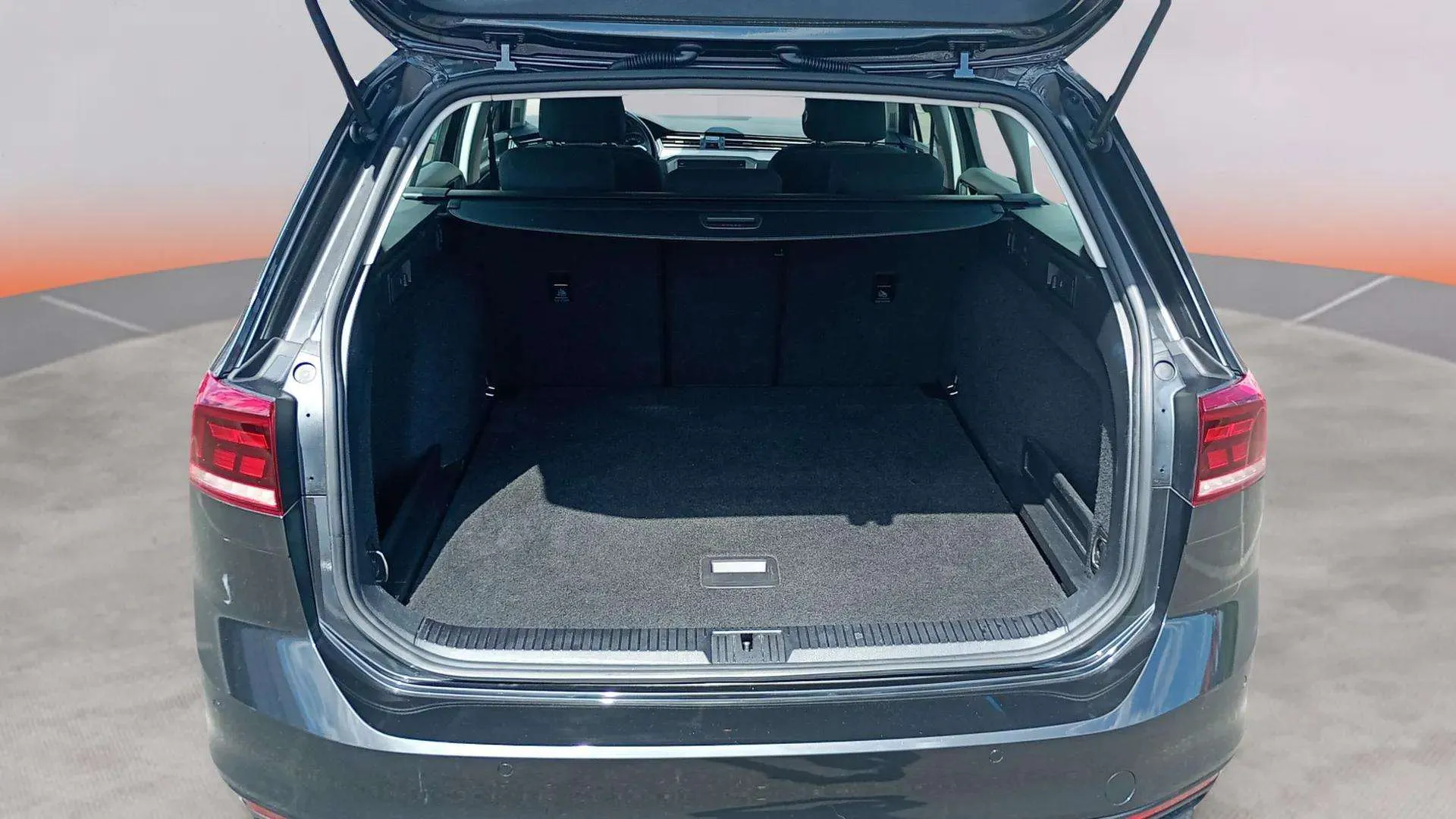 Volkswagen Passat Variant Business 2.0 TDI DS - foto 9