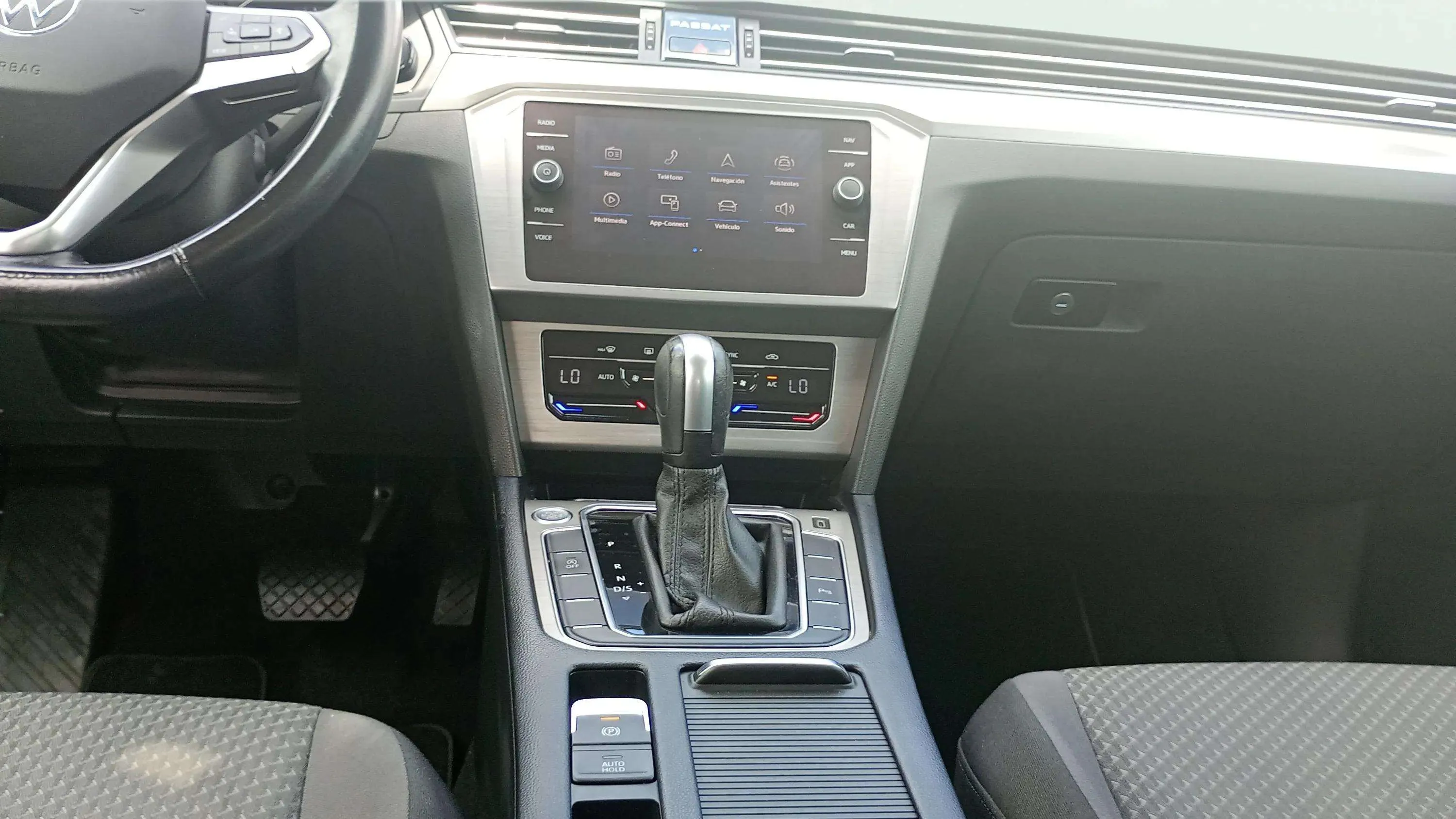 Volkswagen Passat Variant Business 2.0 TDI DS - foto 11