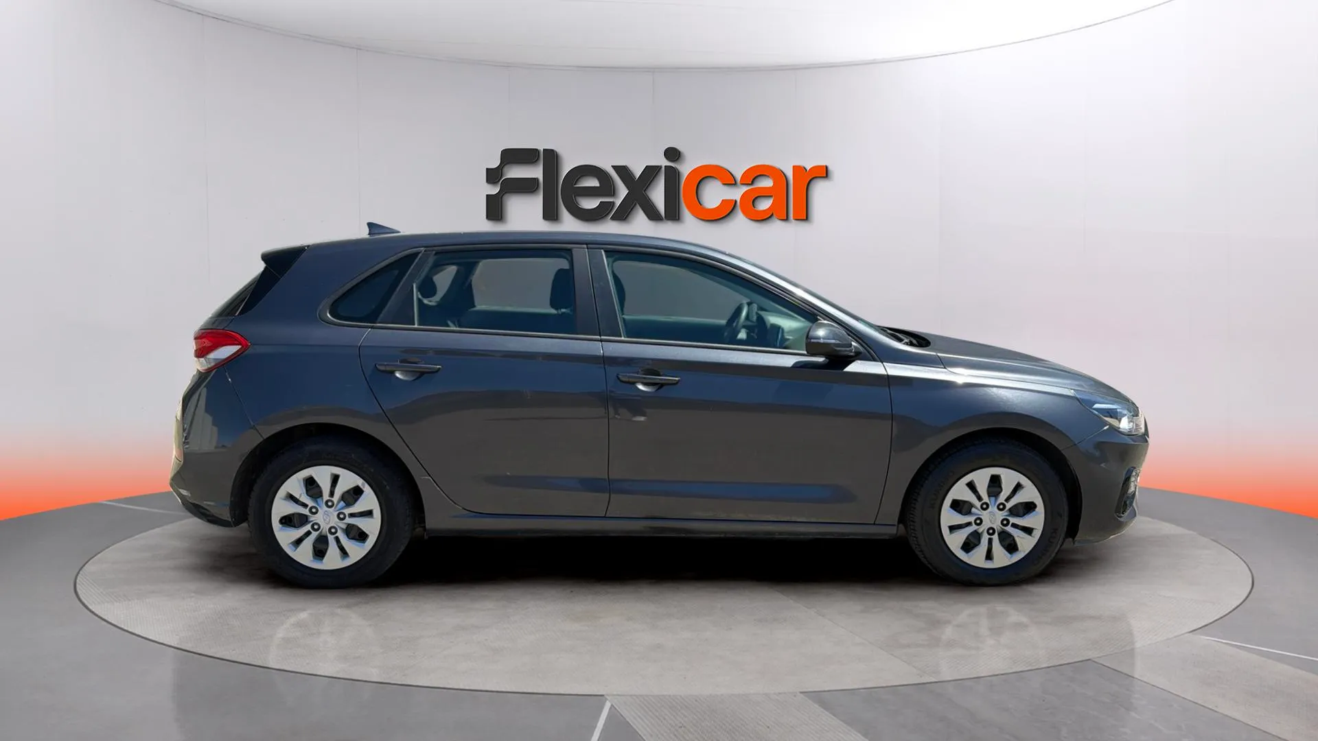 Hyundai i30 1.5 DPI Essence - foto 8