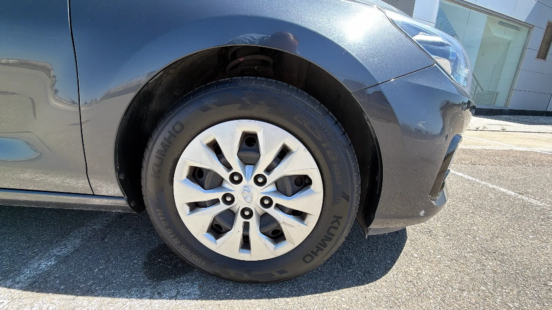Hyundai i30 1.5 DPI Essence - foto 17