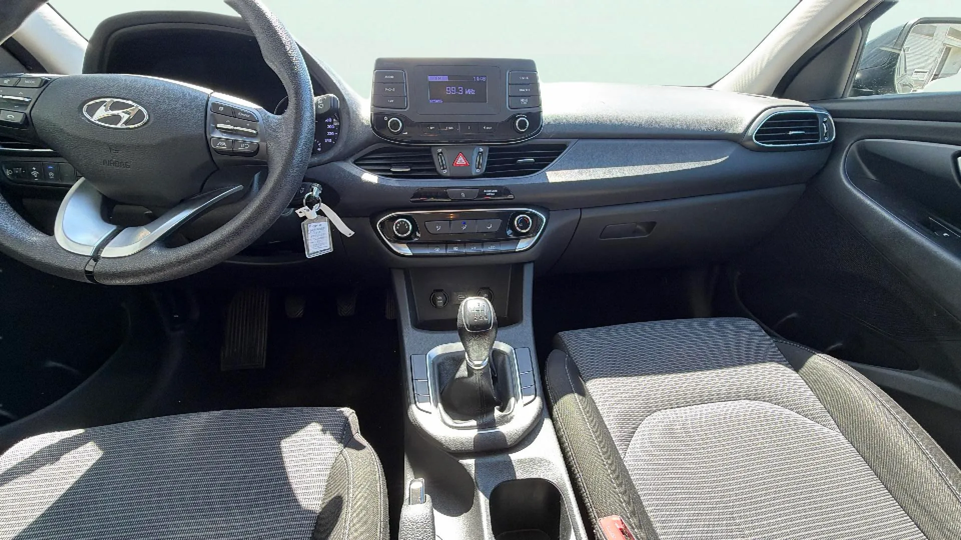 Hyundai i30 1.5 DPI Essence - foto 9