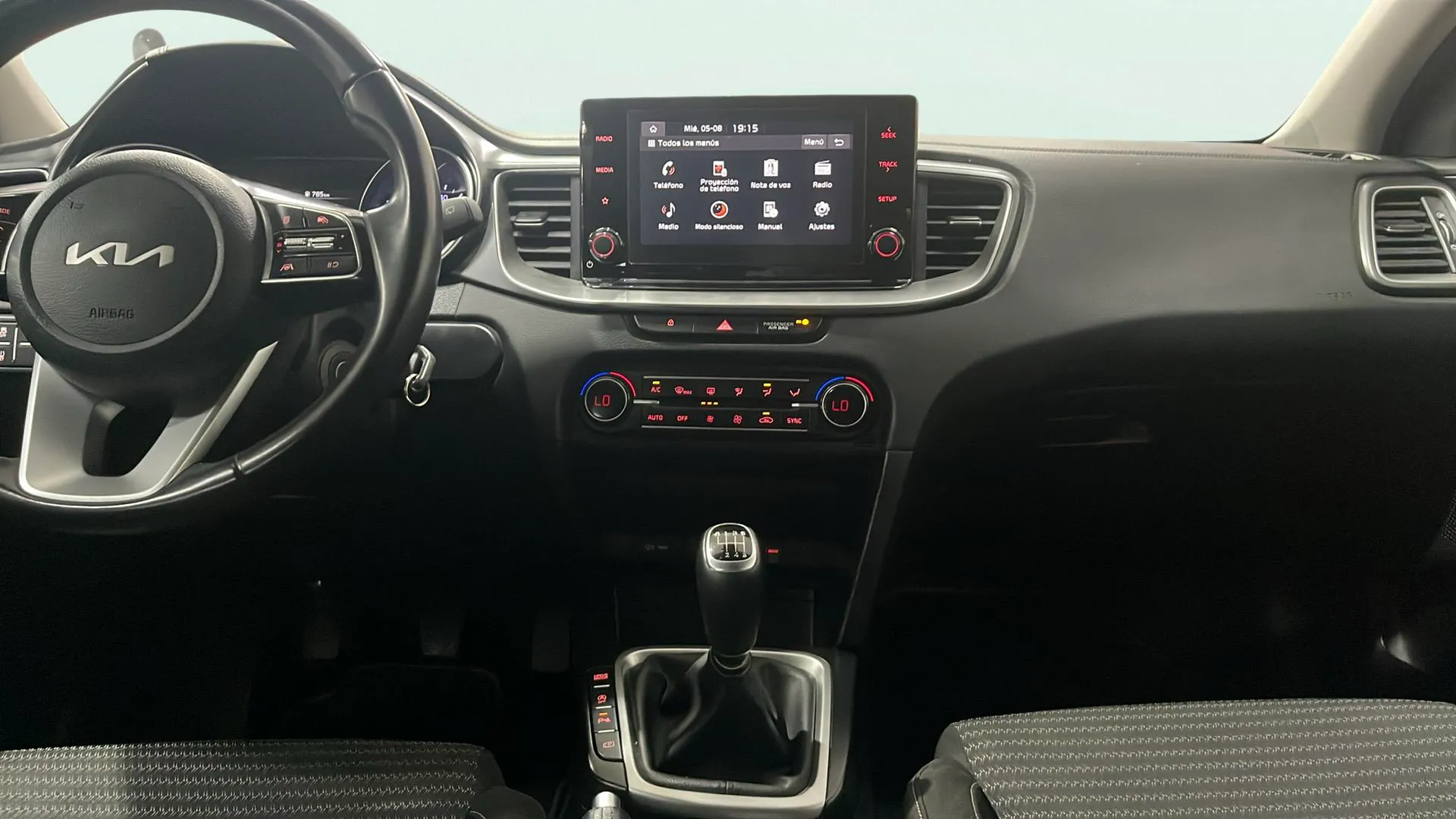 Kia Ceed 1.6 MHEV iMT Drive - foto 19