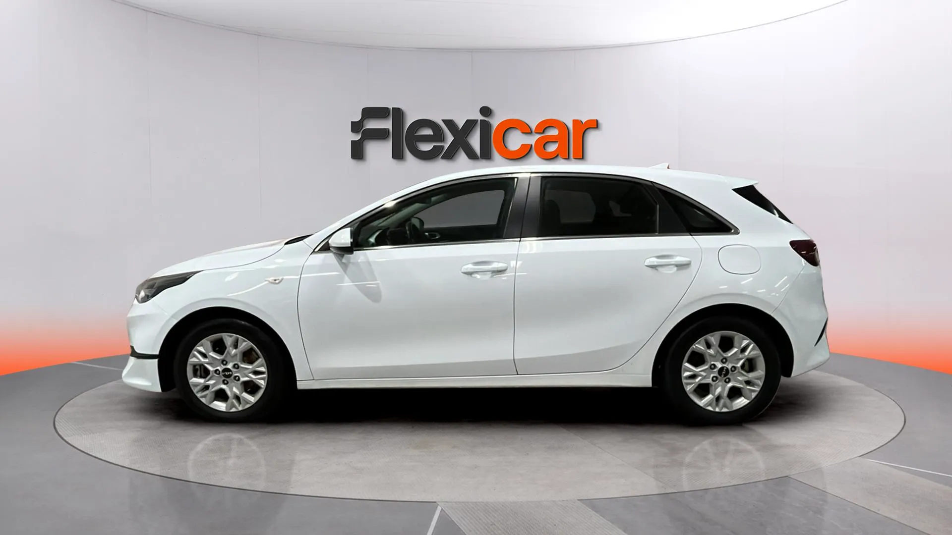 Kia Ceed 1.6 MHEV iMT Drive - foto 4