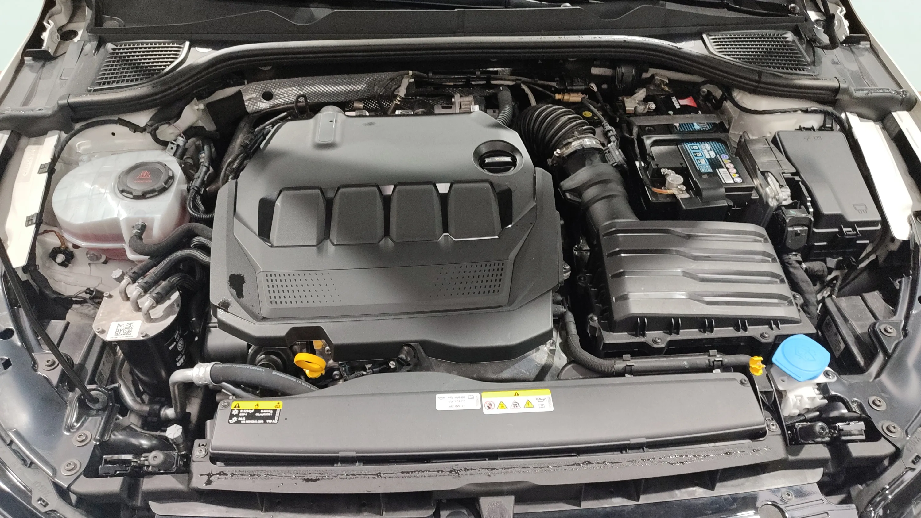 Volkswagen Golf 2.0 TDI - foto 32