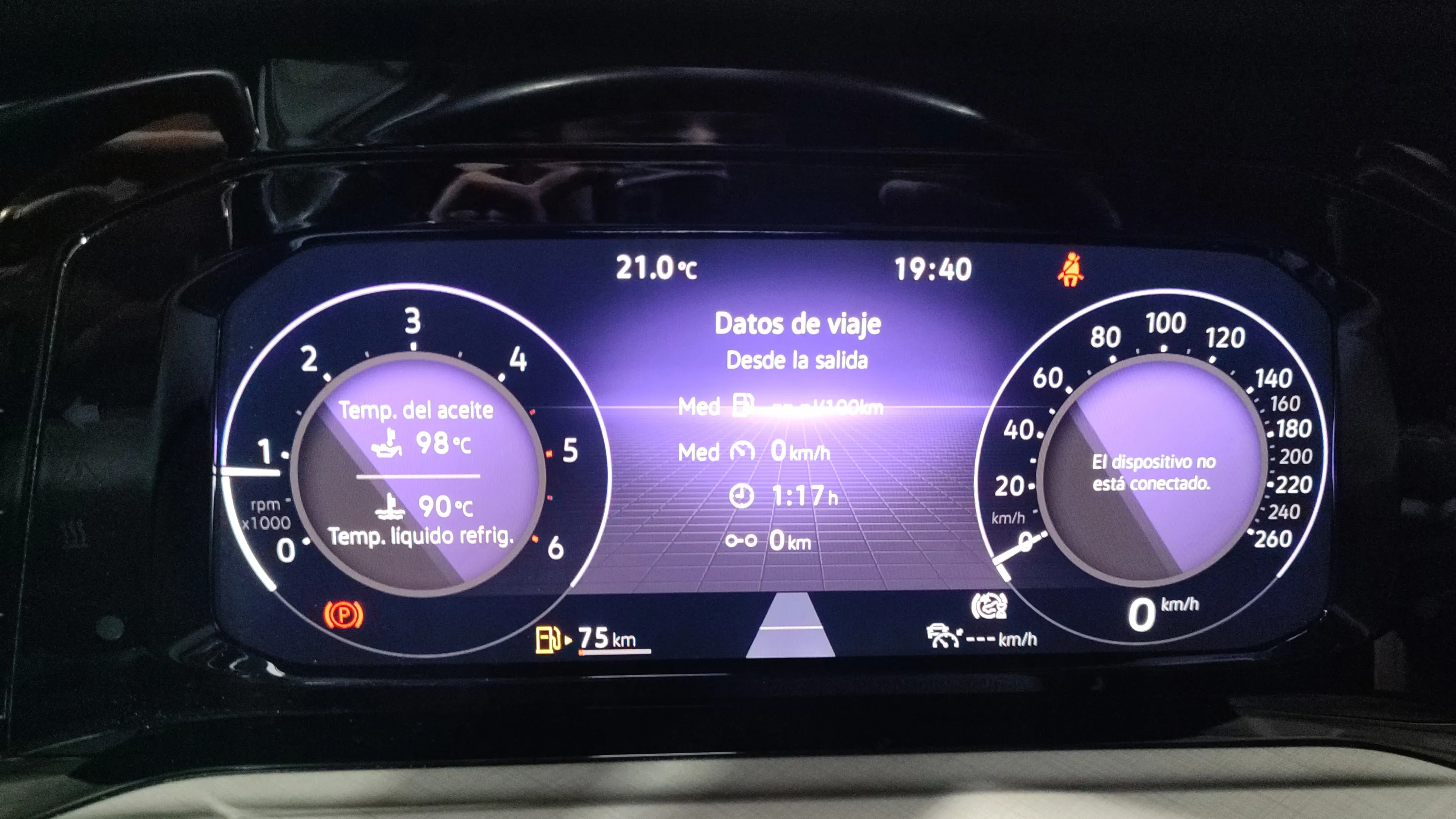 Volkswagen Golf 2.0 TDI - foto 13