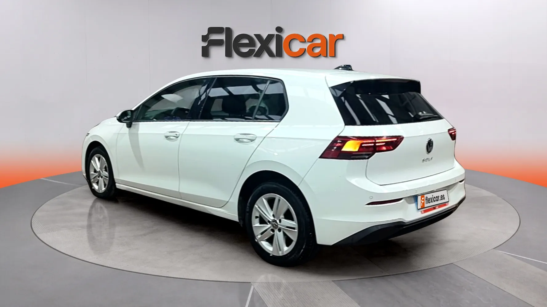 Volkswagen Golf 2.0 TDI - foto 6