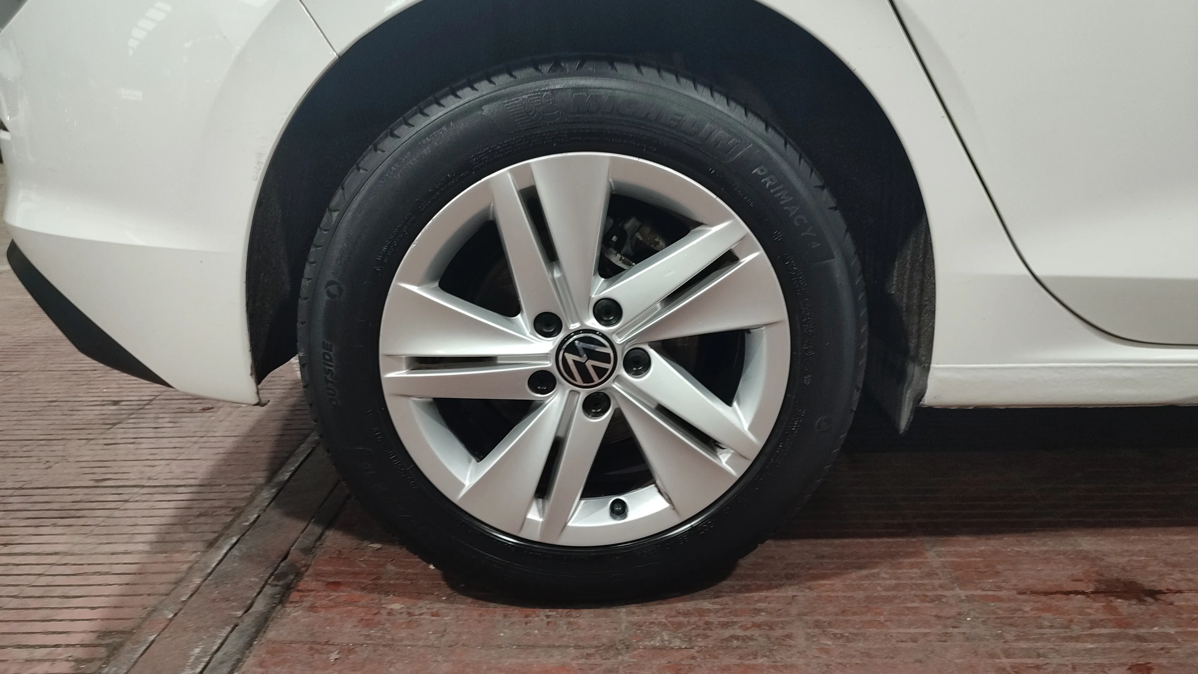 Volkswagen Golf 2.0 TDI - foto 31