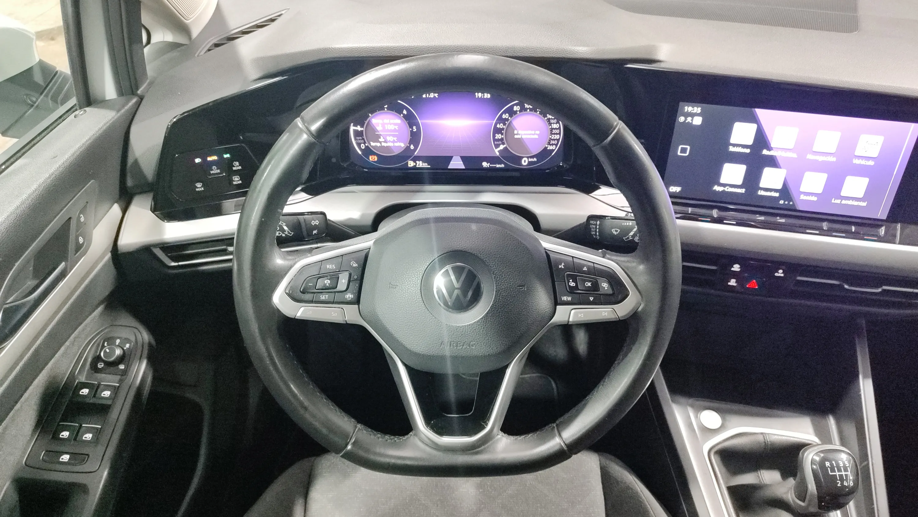Volkswagen Golf 2.0 TDI - foto 10